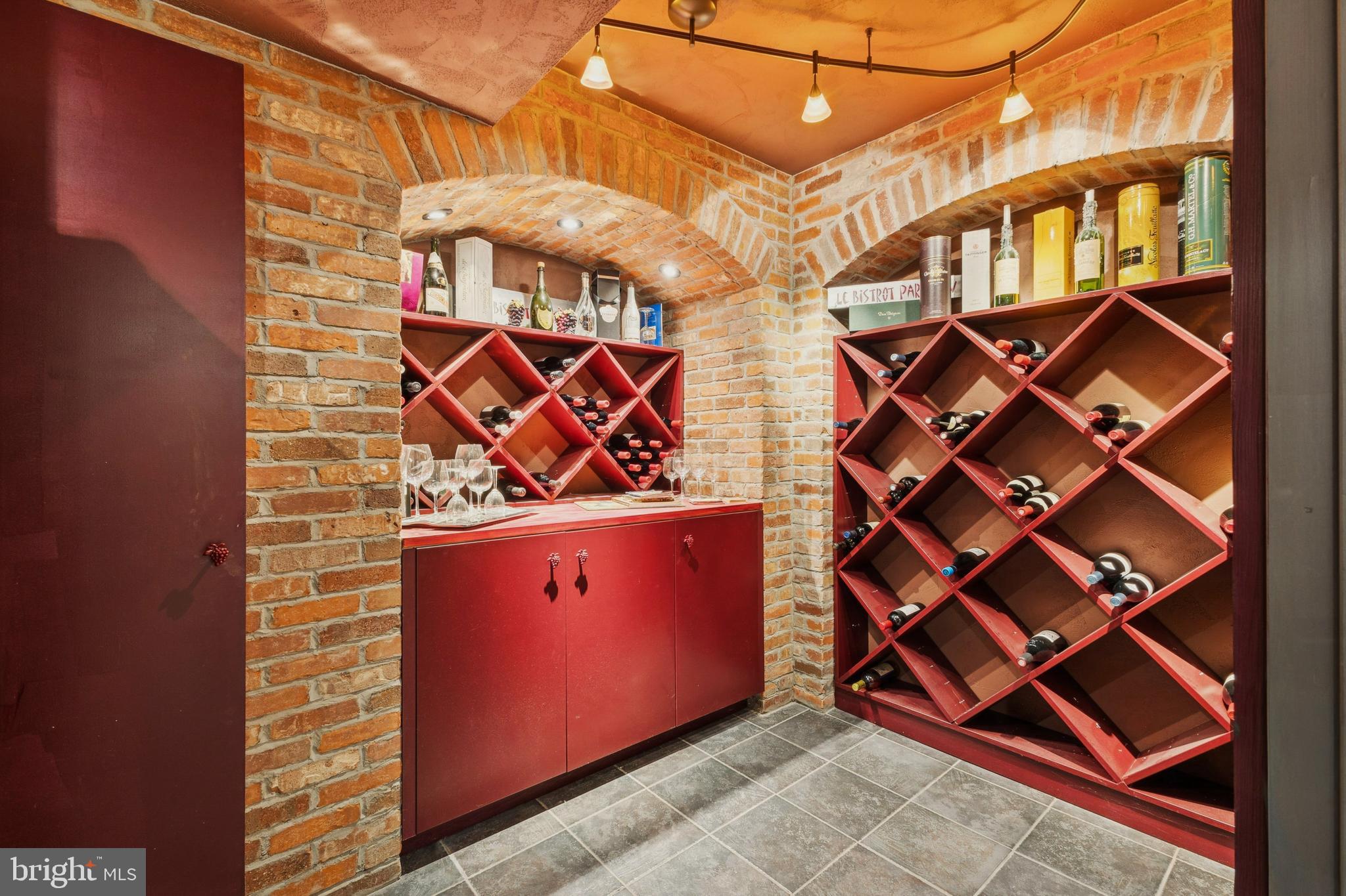 LAKE MANASSAS - Residential