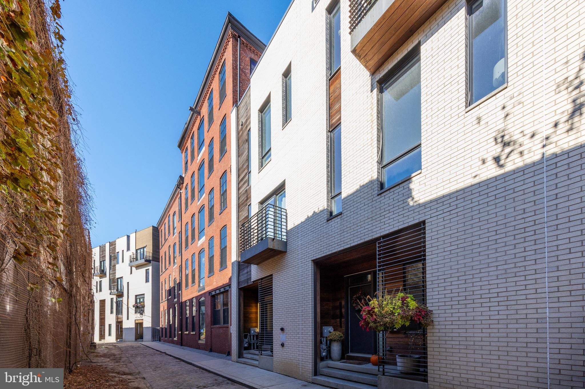 FISHTOWN - Residential Lease