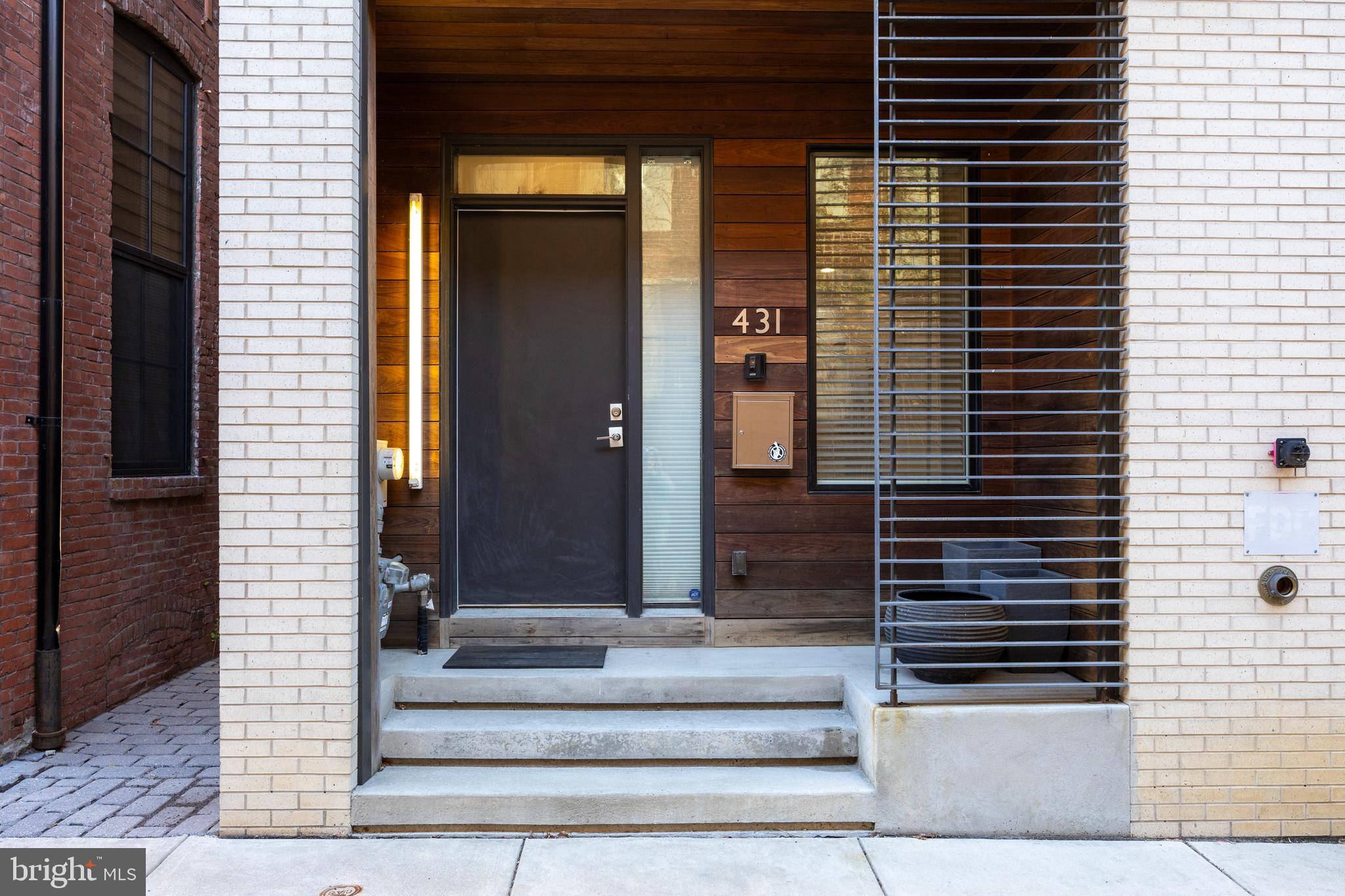 FISHTOWN - Residential Lease