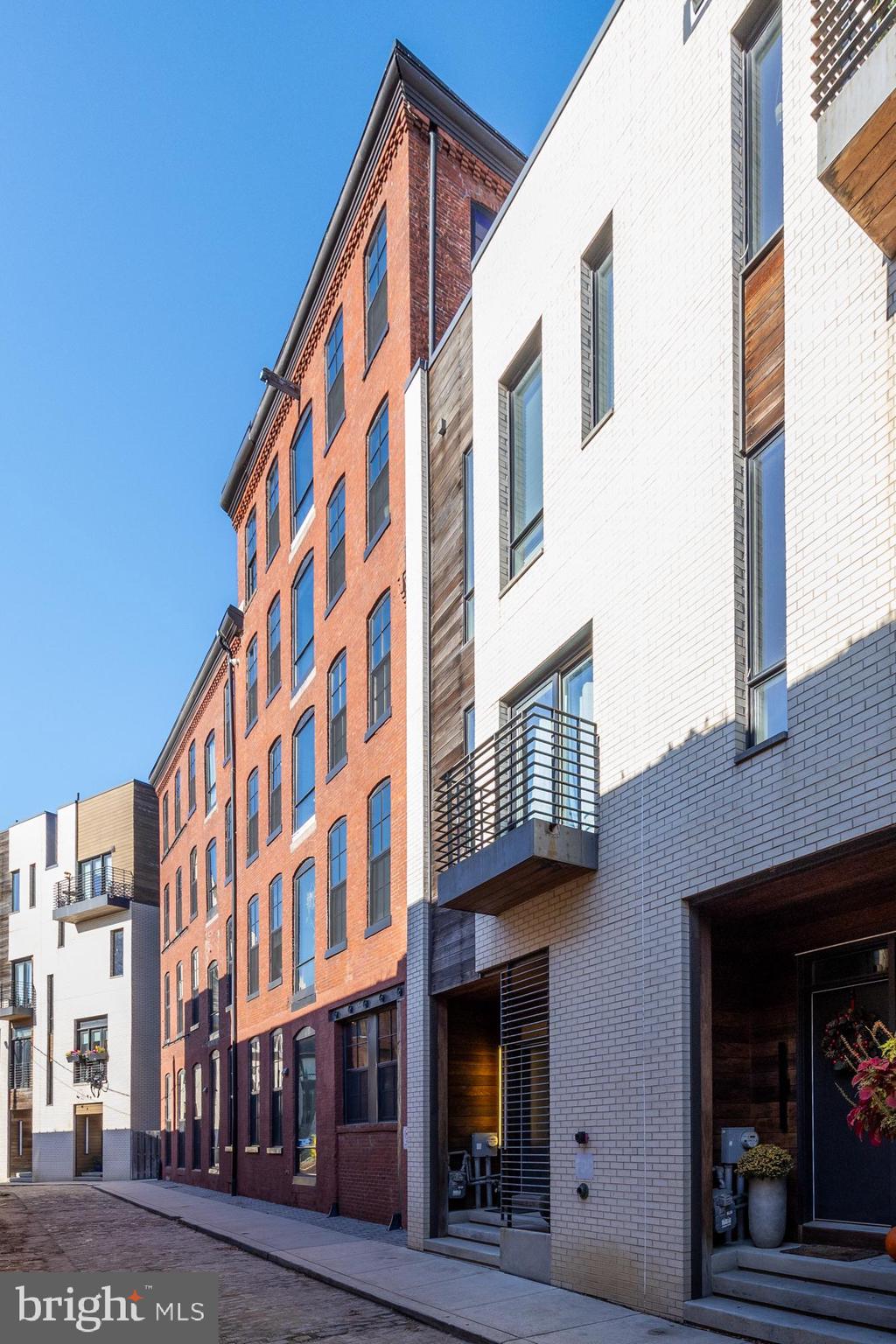 FISHTOWN - Residential Lease