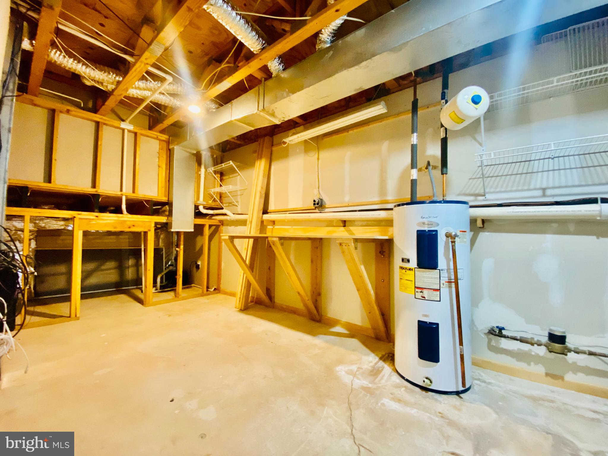 HERITAGE PARK - Residential Lease