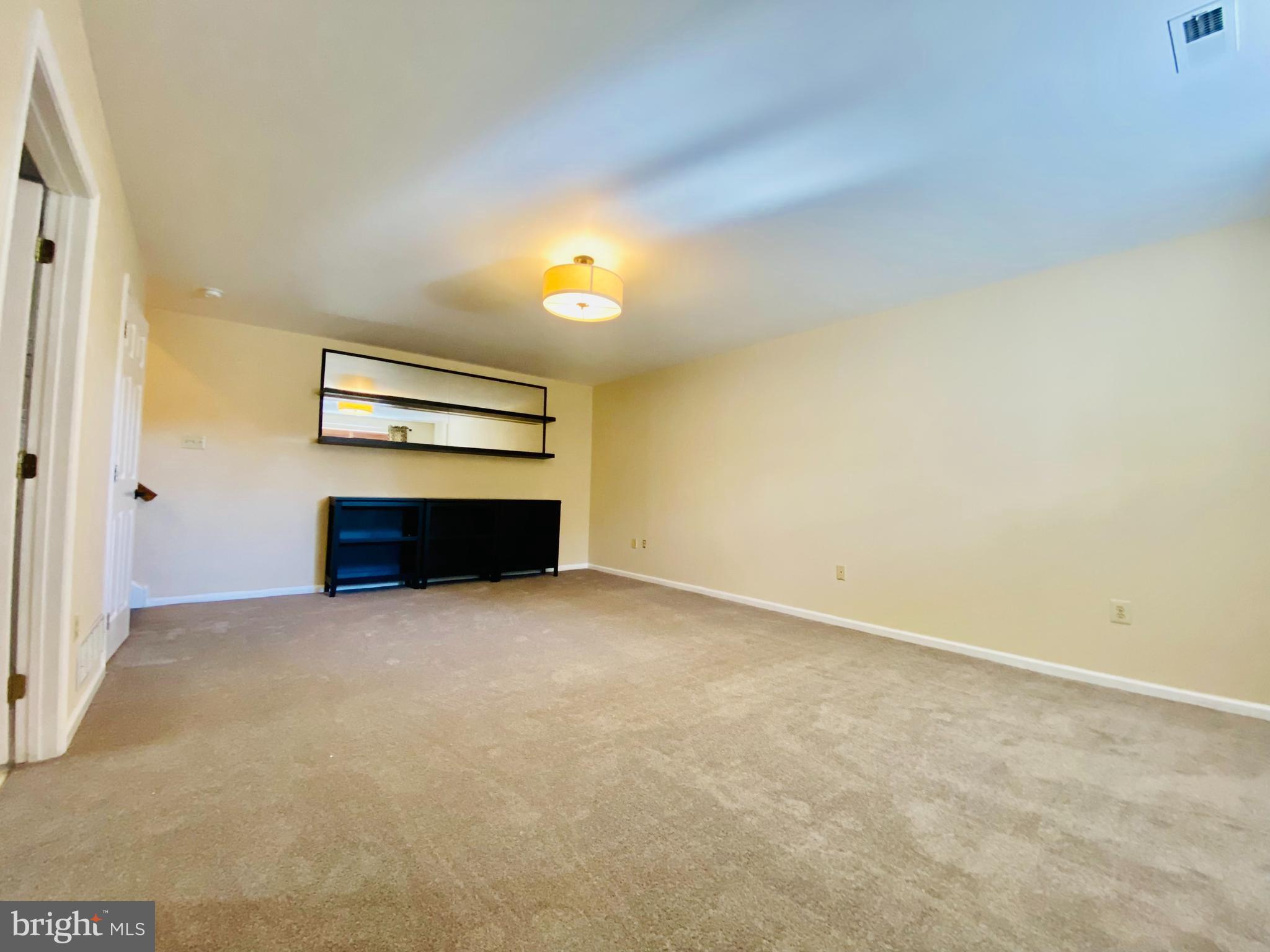 HERITAGE PARK - Residential Lease