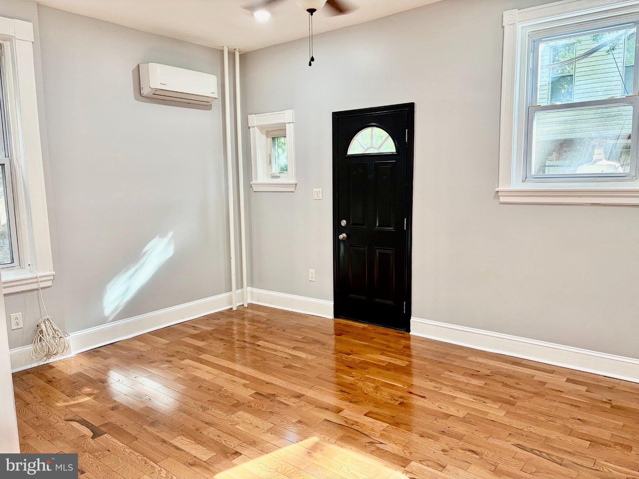 5028 WALNUT STREET 1