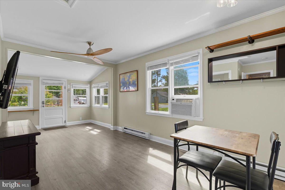 AVALON SHORES - Residential