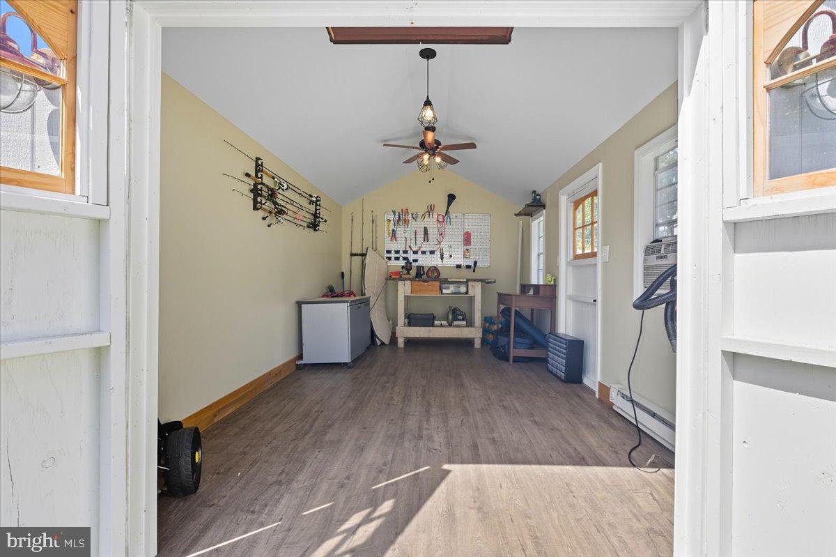 AVALON SHORES - Residential