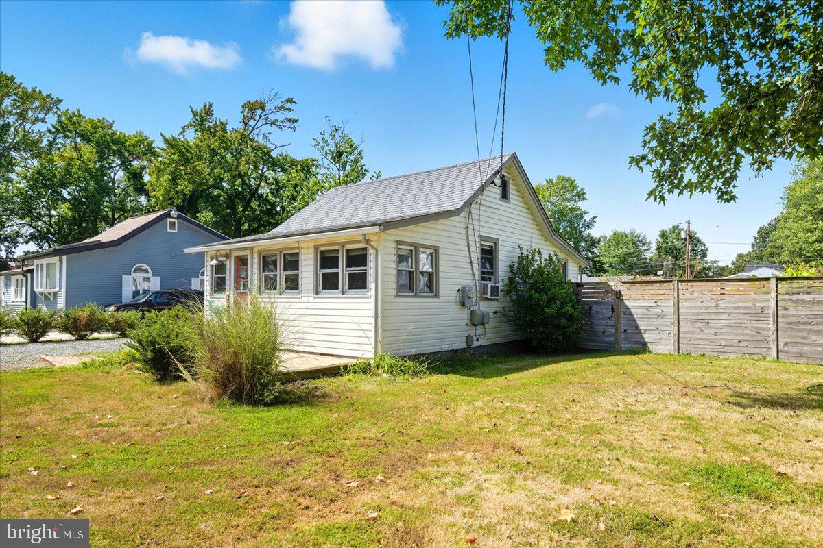 AVALON SHORES - Residential