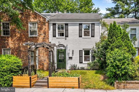 9821 MAURY LANE MANASSAS VA 20110