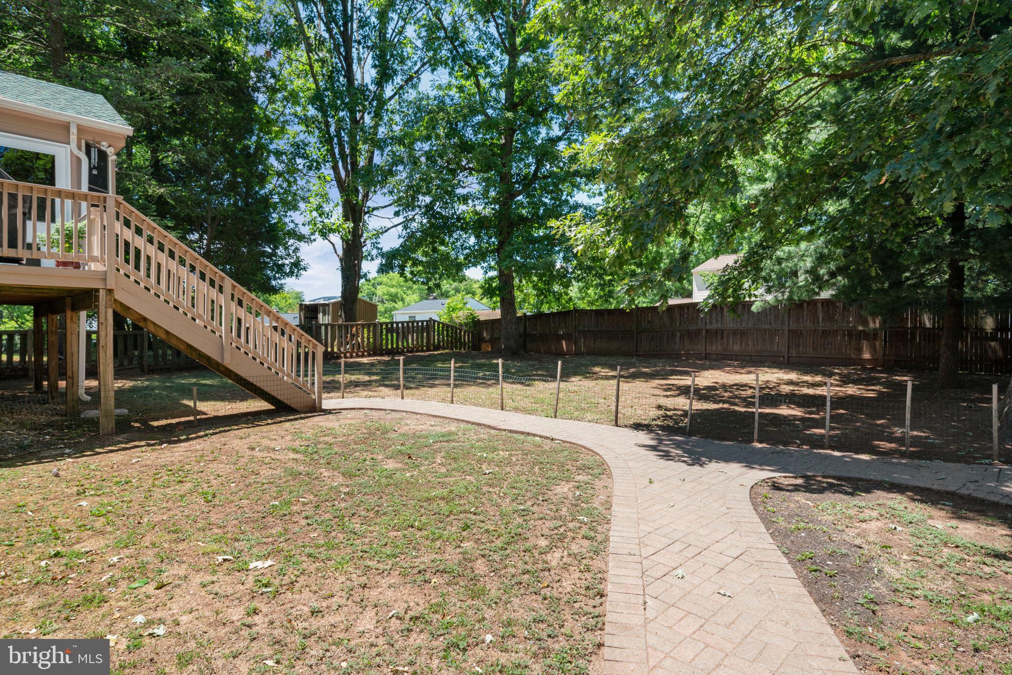 POINT OF WOODS - Residential