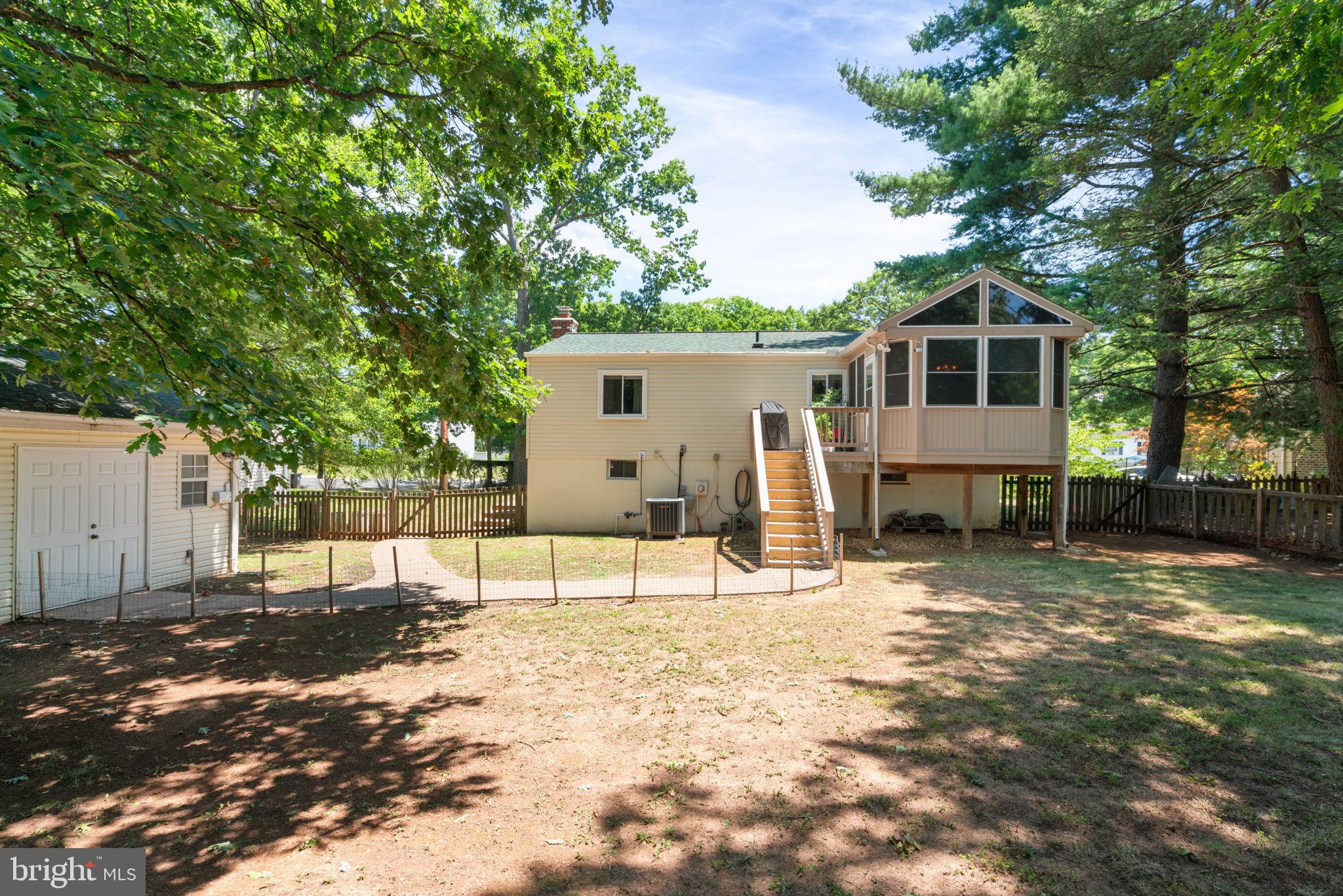 POINT OF WOODS - Residential