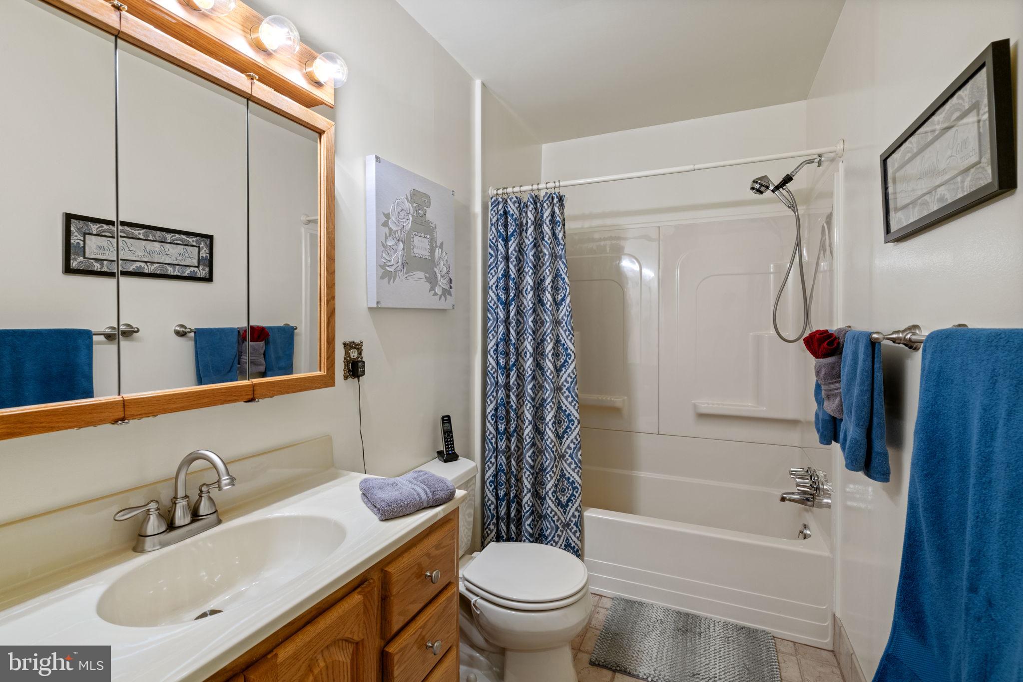 POINT OF WOODS - Residential