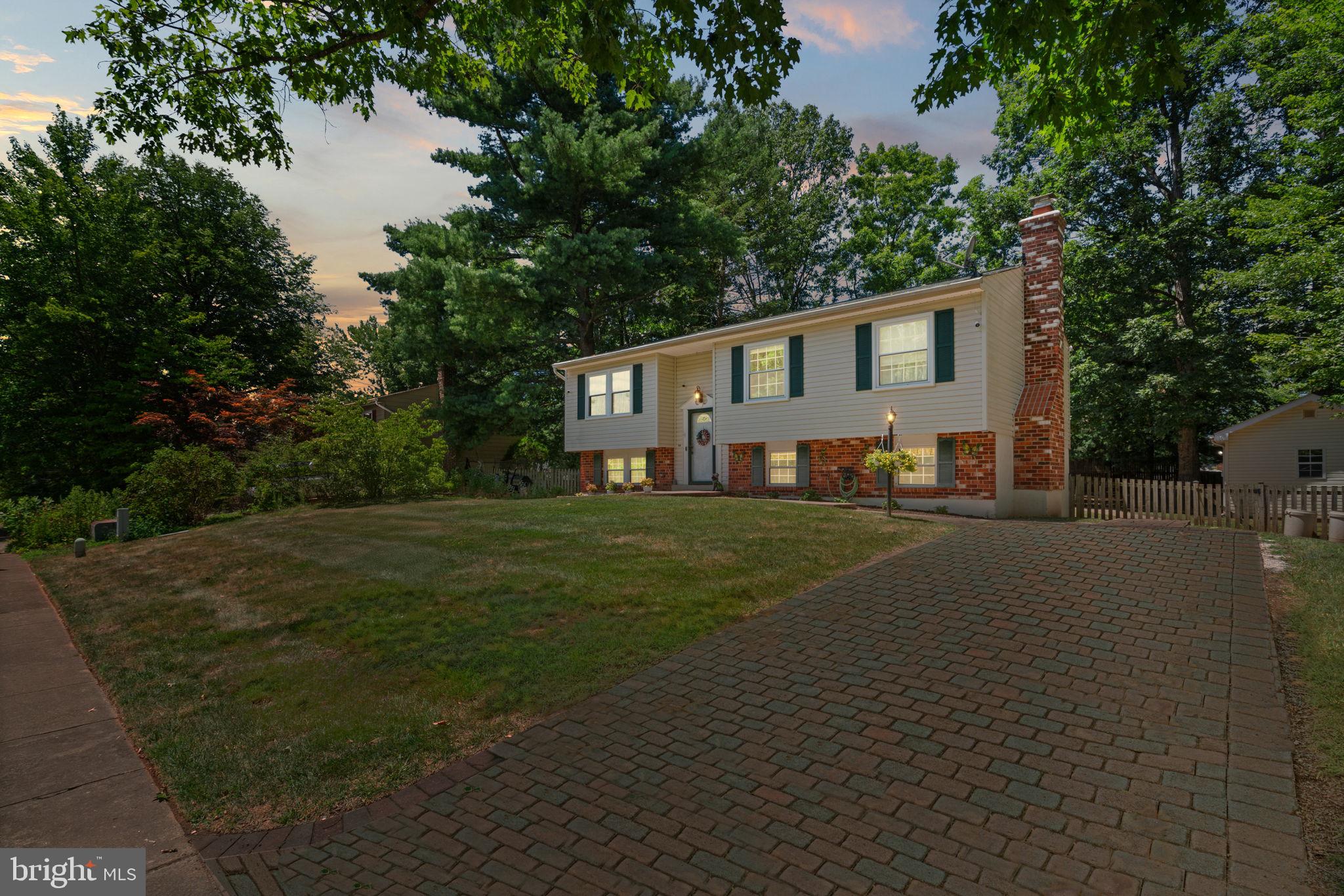 POINT OF WOODS - Residential