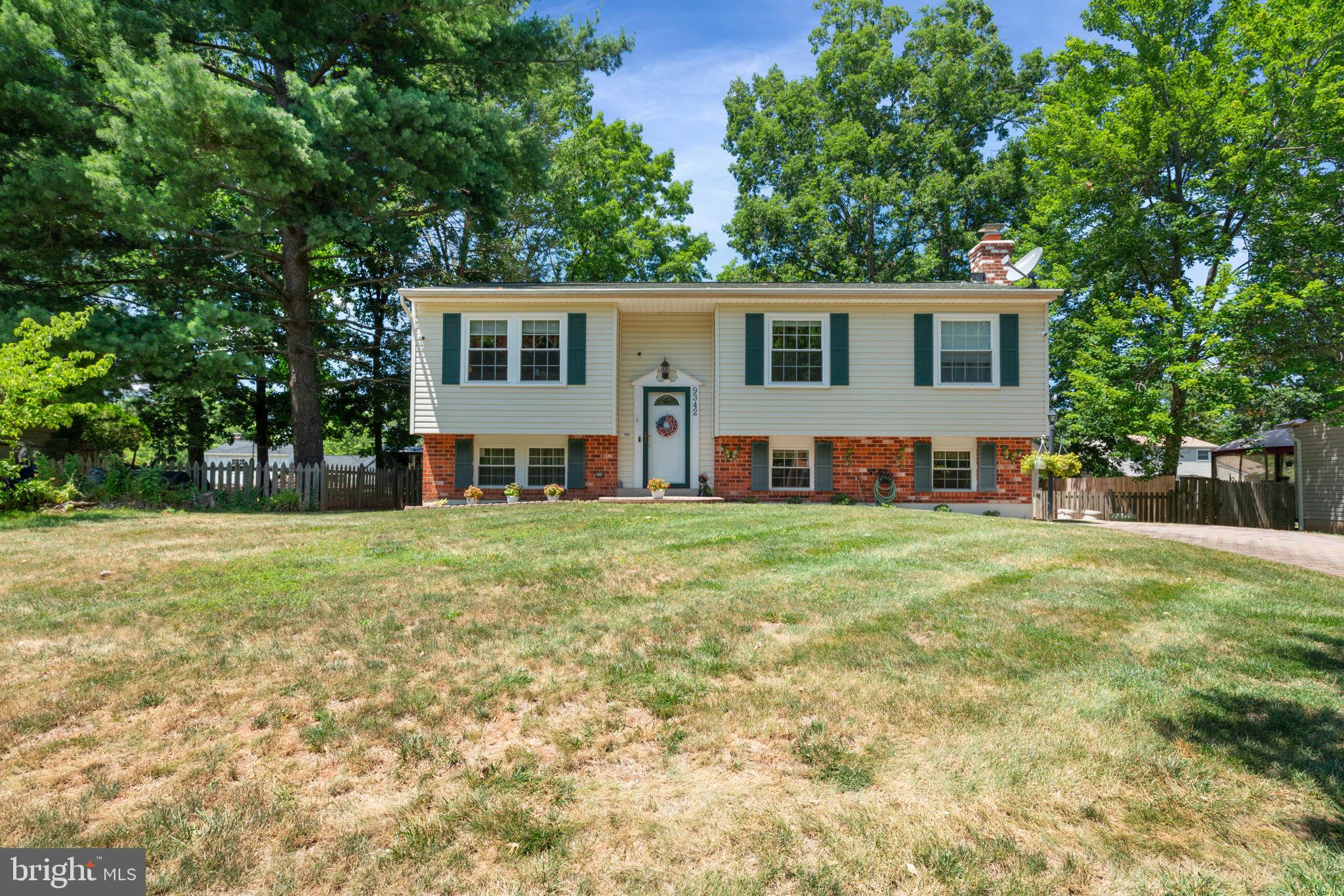 POINT OF WOODS - Residential