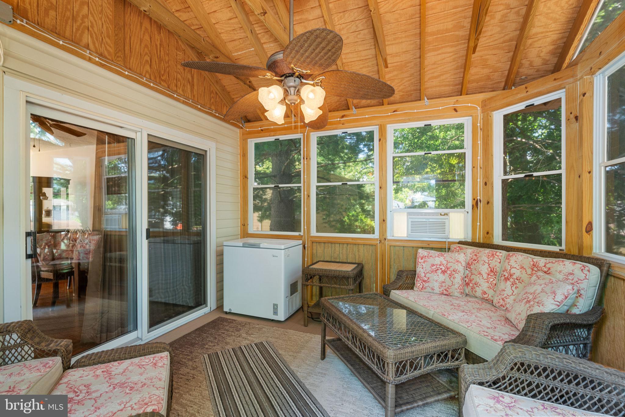 POINT OF WOODS - Residential