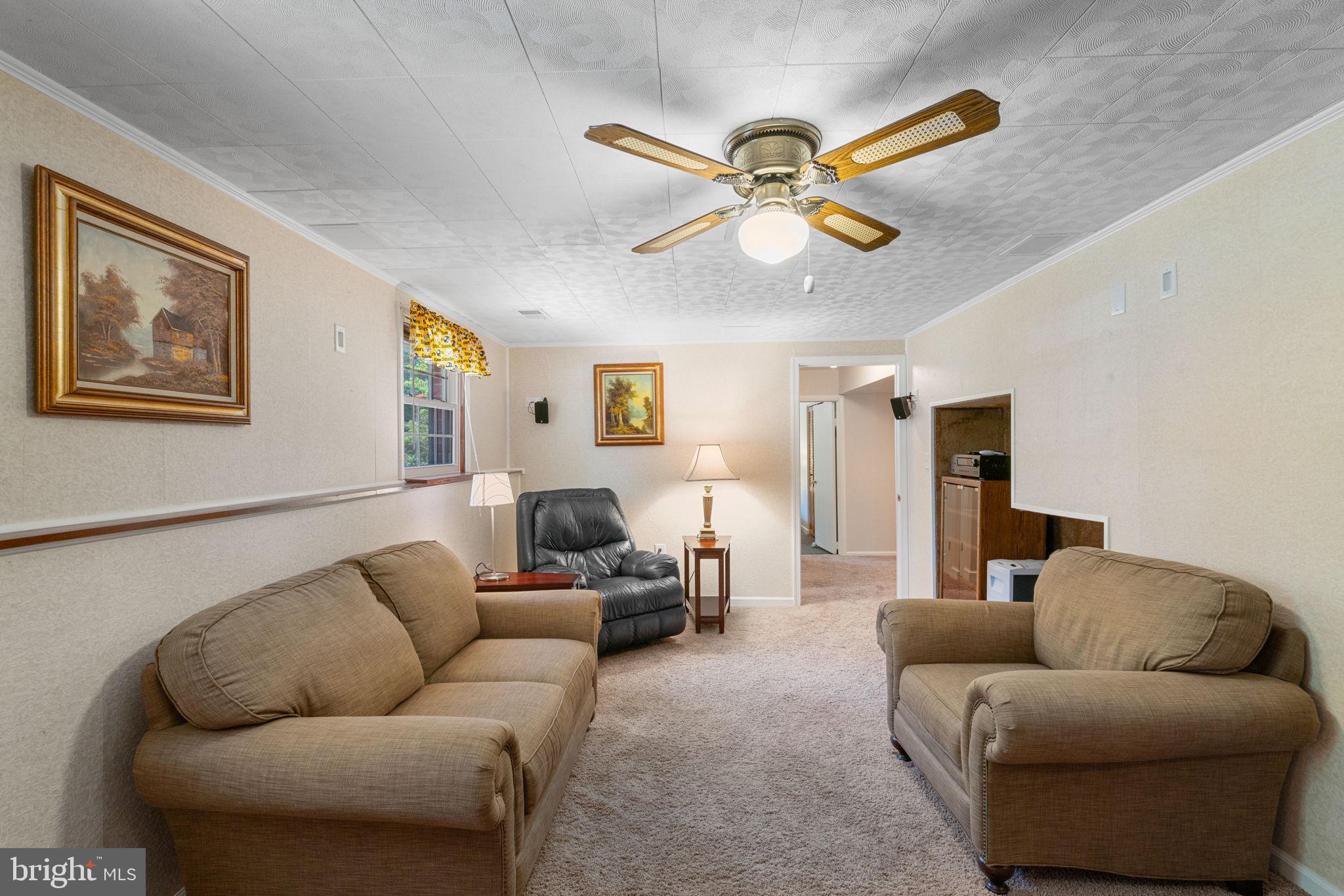 POINT OF WOODS - Residential