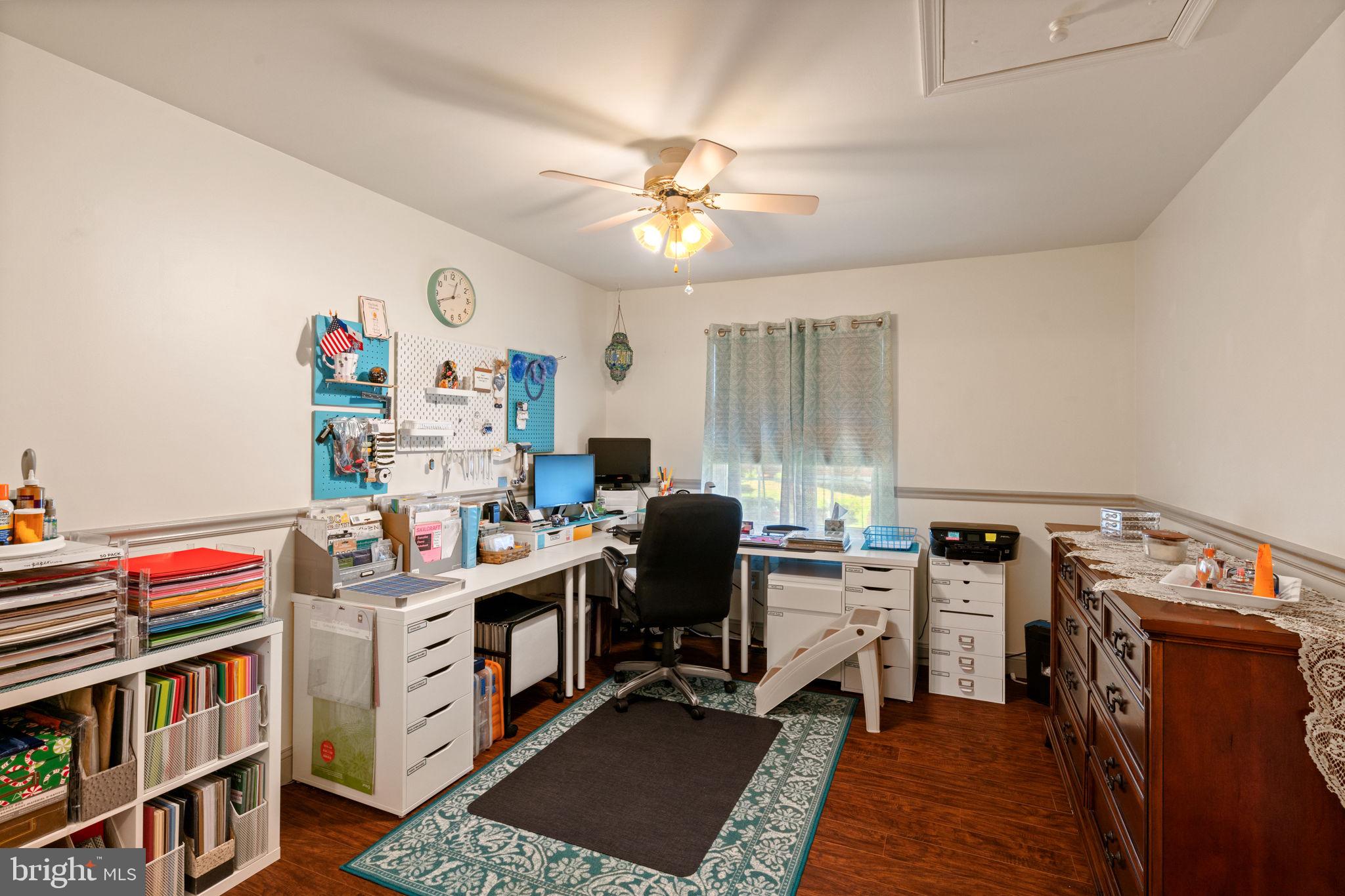 POINT OF WOODS - Residential