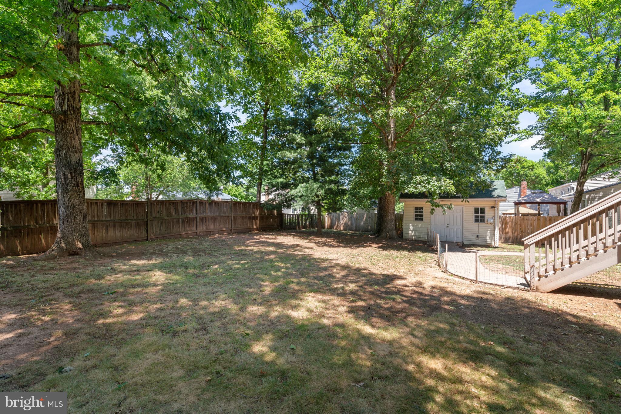 POINT OF WOODS - Residential