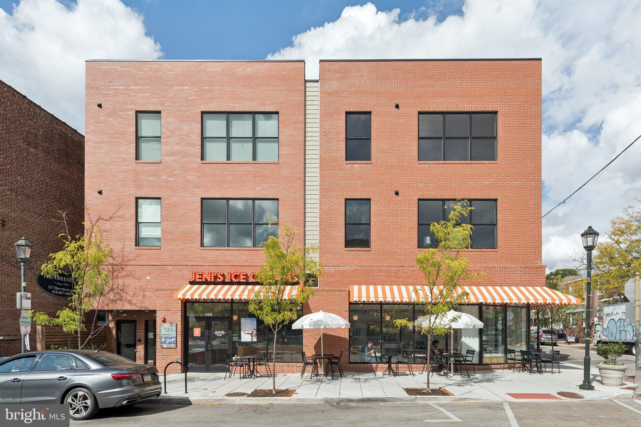 100 FORREST AVENUE 302