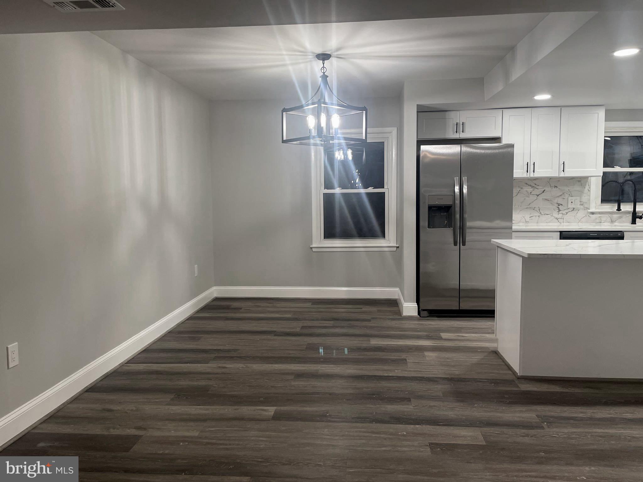 STRAWBERRY HILL EST SUB - Residential