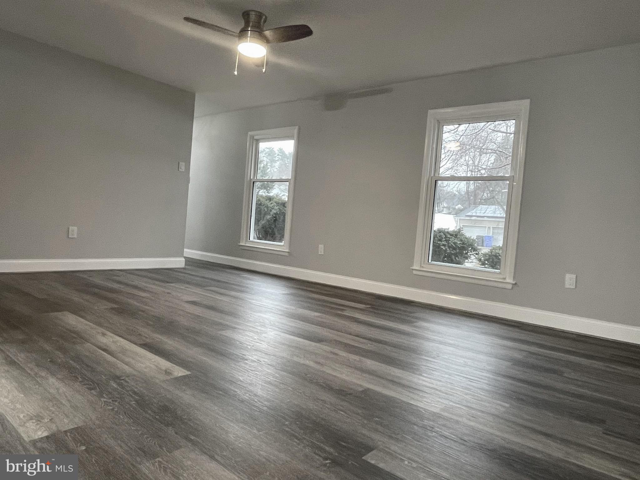 STRAWBERRY HILL EST SUB - Residential