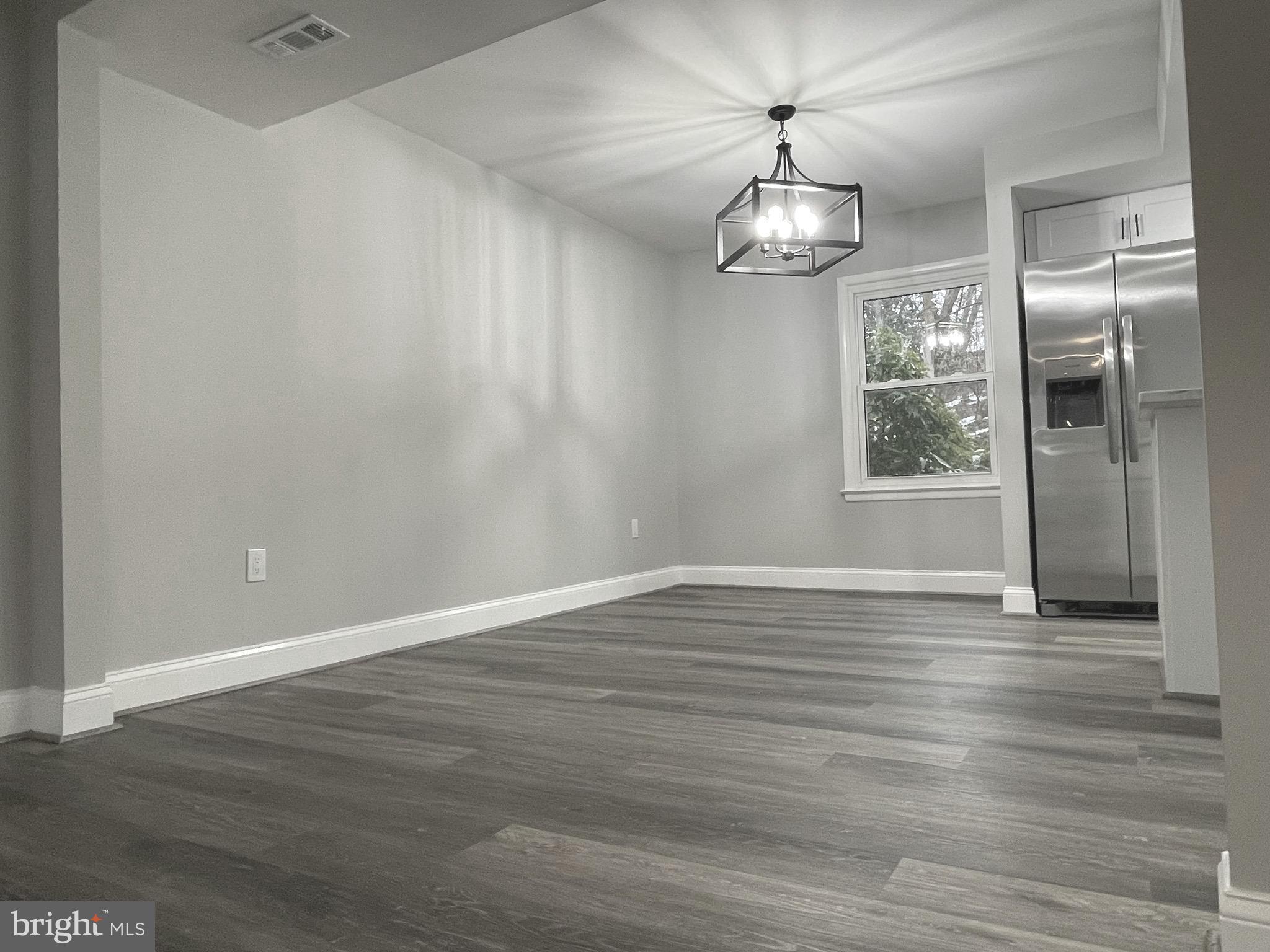 STRAWBERRY HILL EST SUB - Residential