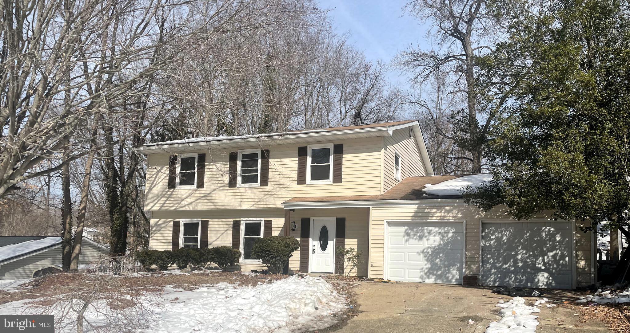 STRAWBERRY HILL EST SUB - Residential