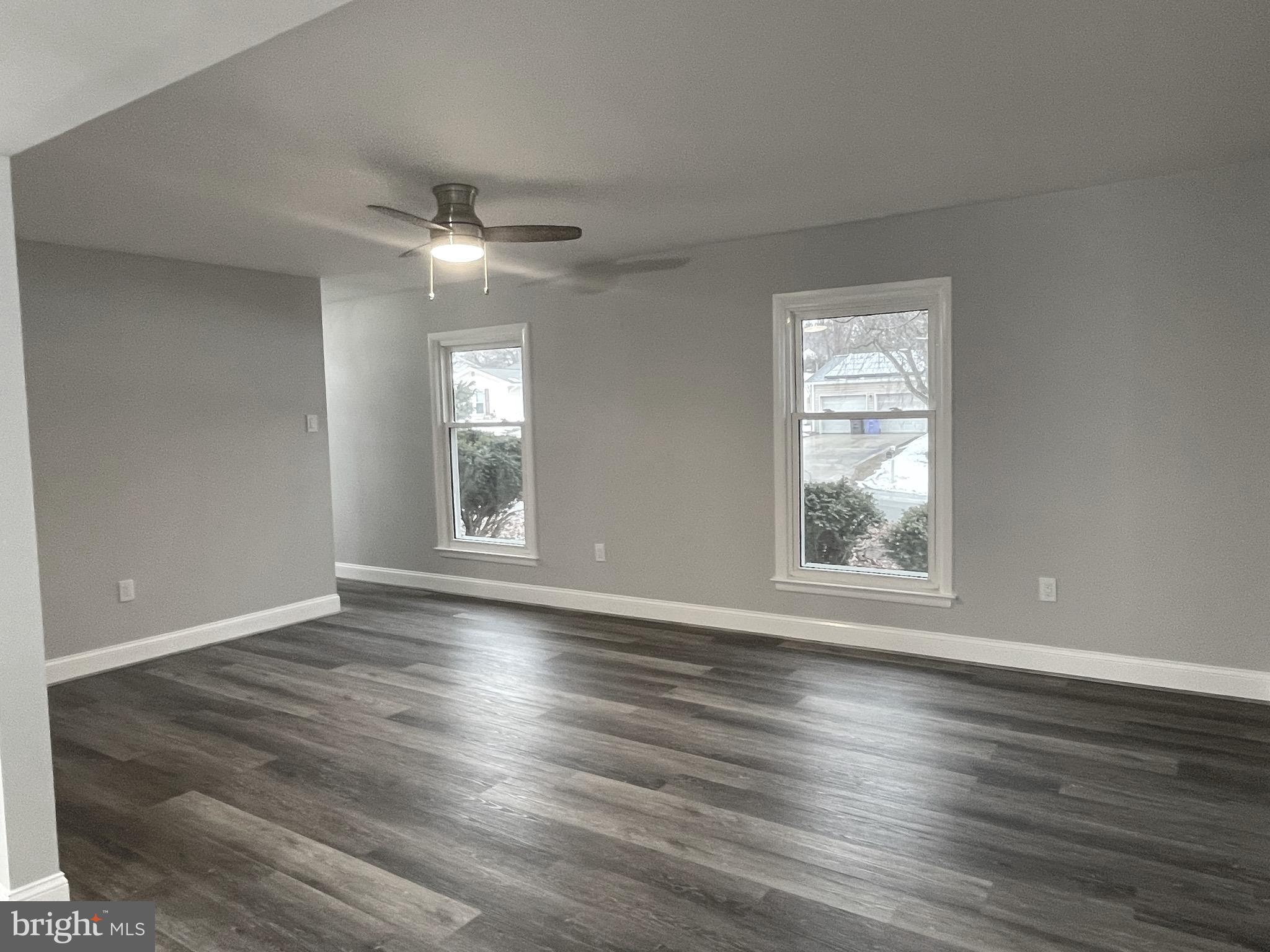 STRAWBERRY HILL EST SUB - Residential