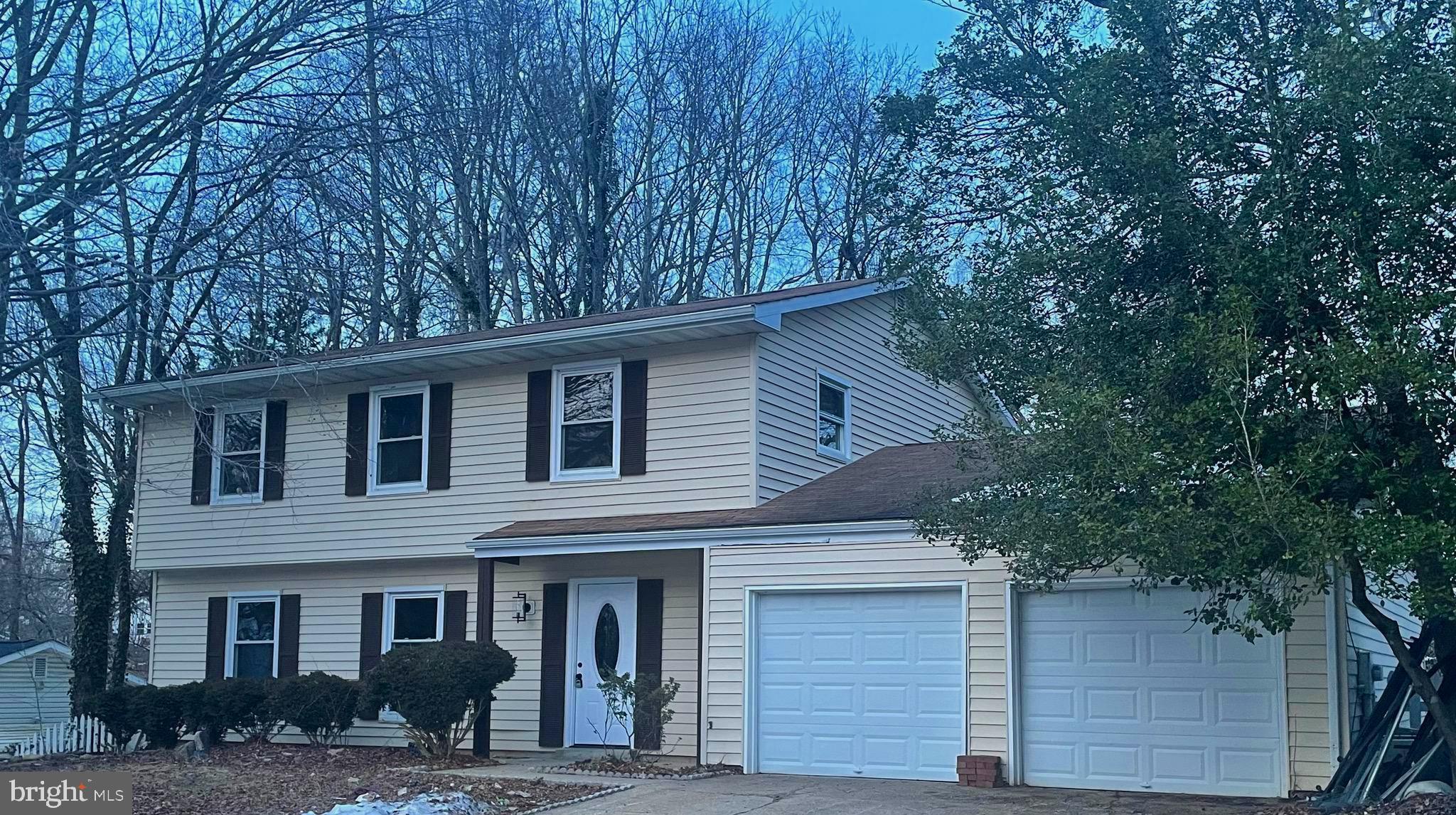 STRAWBERRY HILL EST SUB - Residential