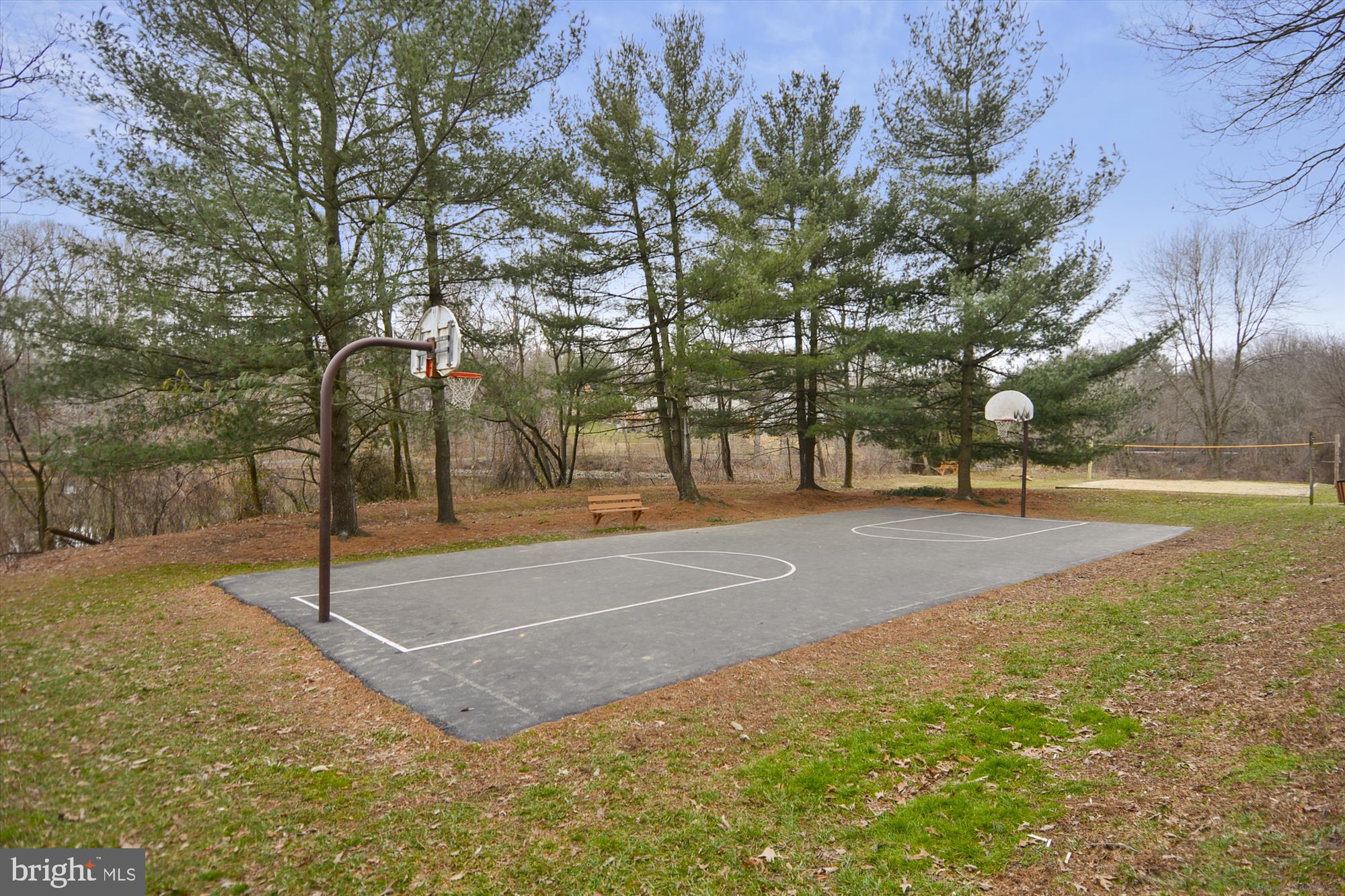 BURKE CENTRE CONSERVANCY - Residential Lease