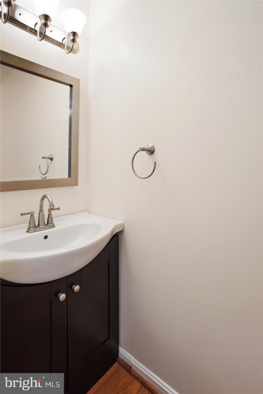 BURKE CENTRE CONSERVANCY - Residential Lease