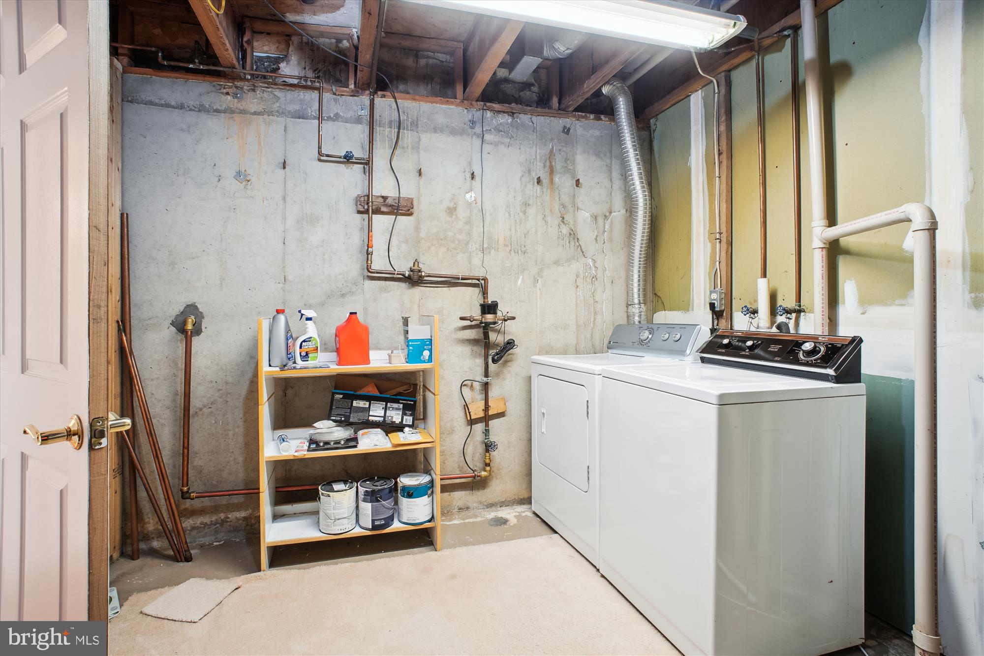 BURKE CENTRE CONSERVANCY - Residential Lease