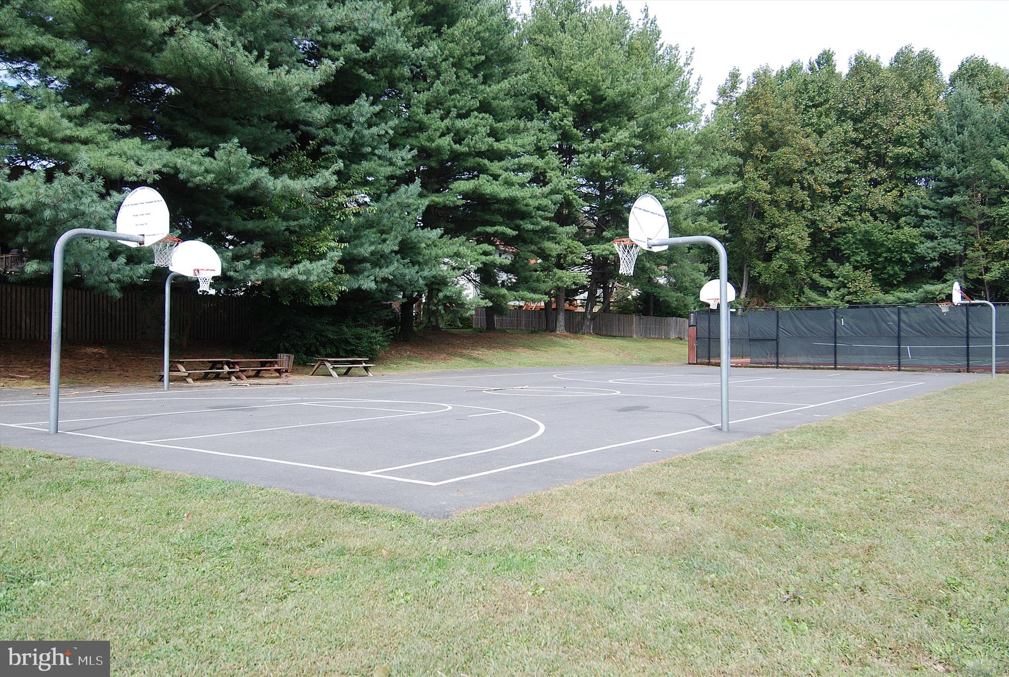 BURKE CENTRE CONSERVANCY - Residential Lease