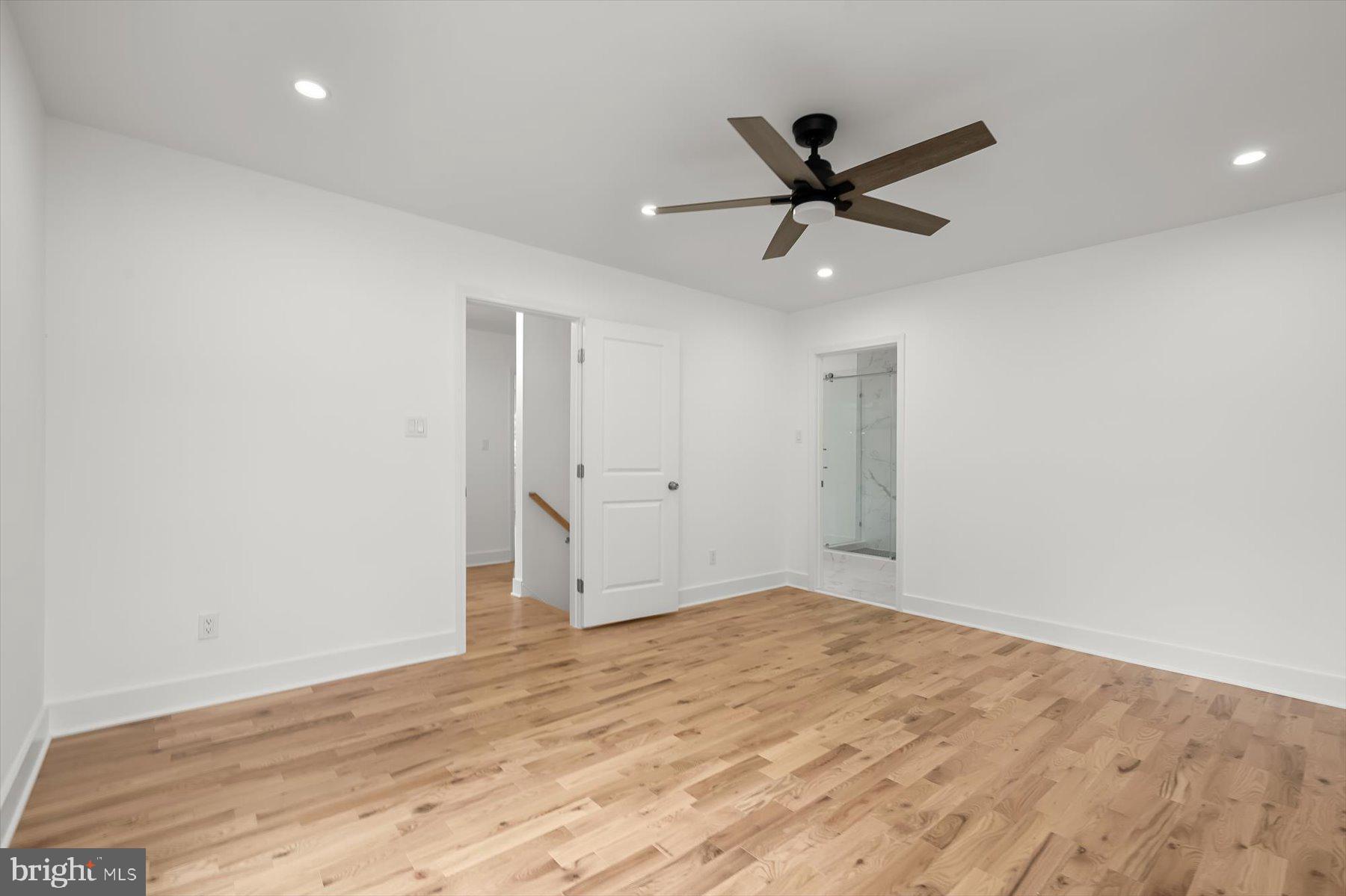 GLEN HILLS - Residential
