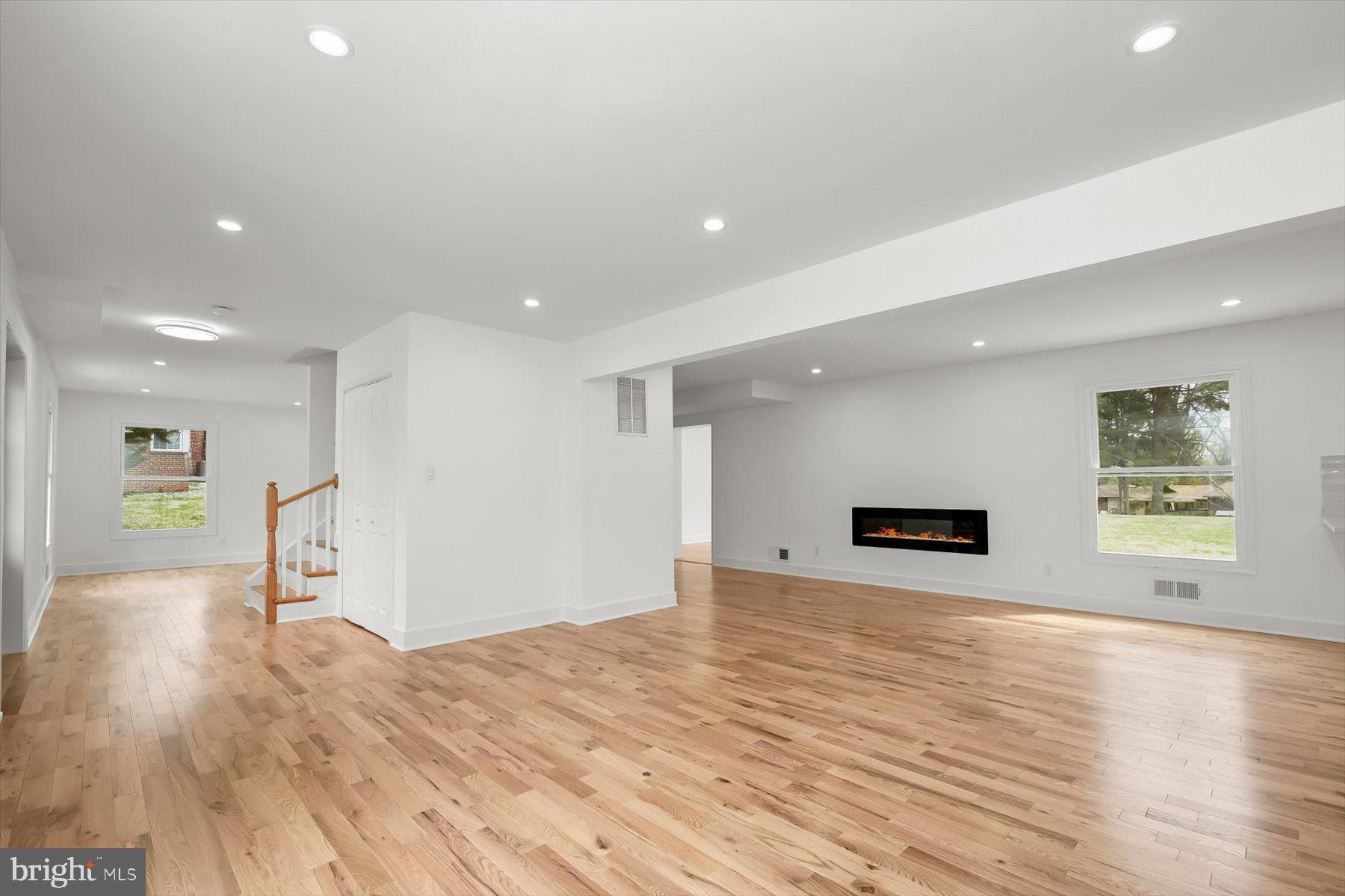 GLEN HILLS - Residential
