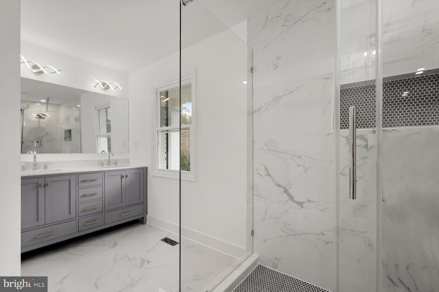 GLEN HILLS - Residential