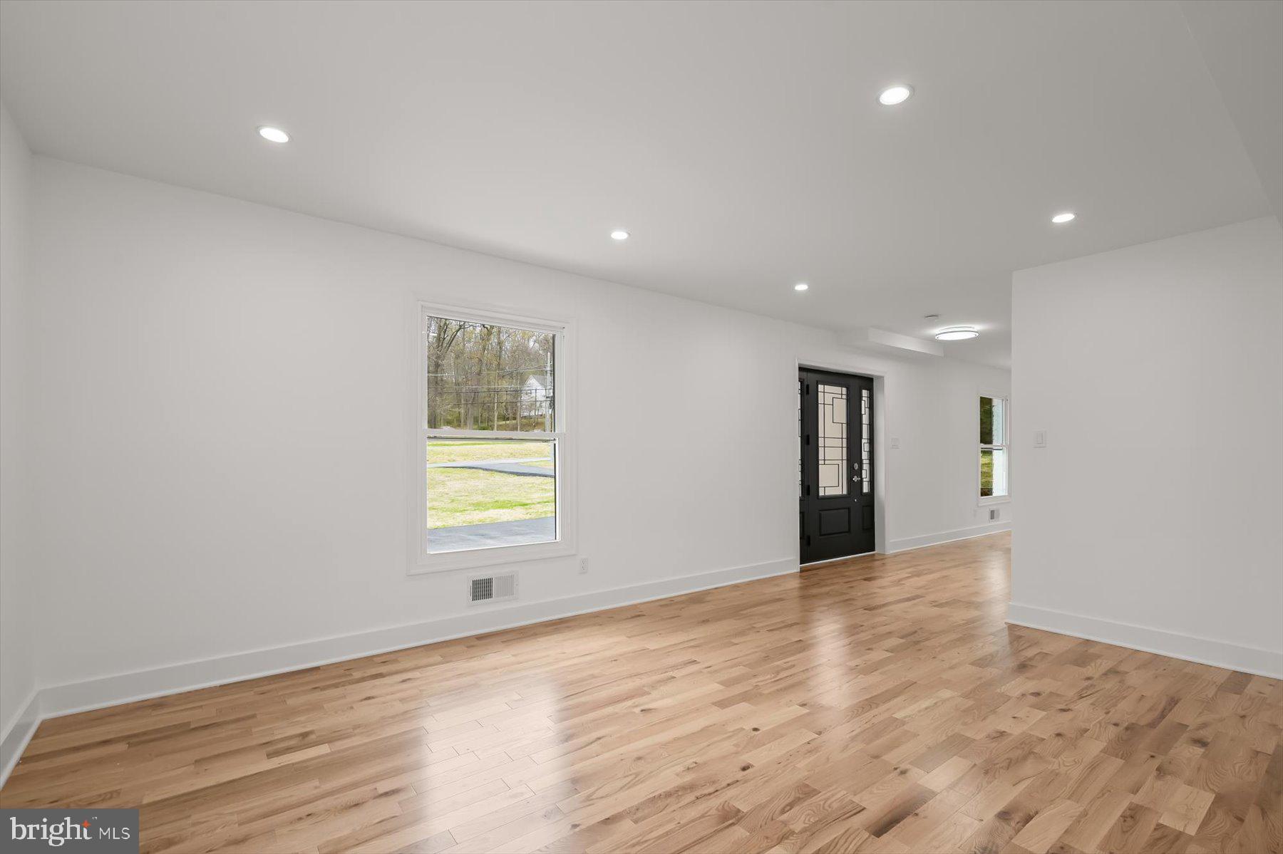 GLEN HILLS - Residential