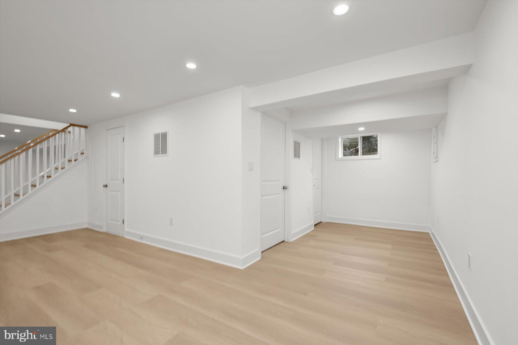 GLEN HILLS - Residential