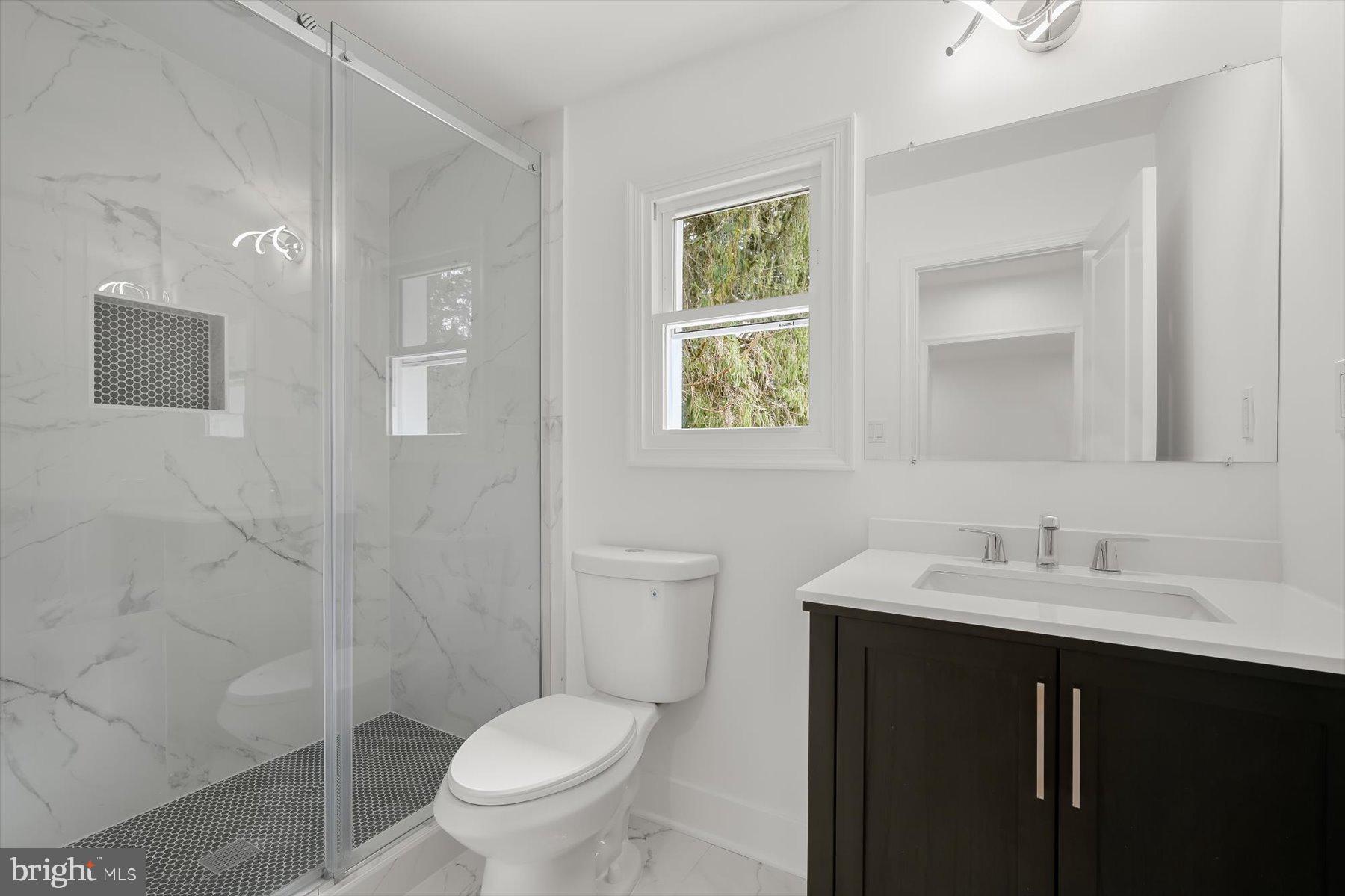 GLEN HILLS - Residential