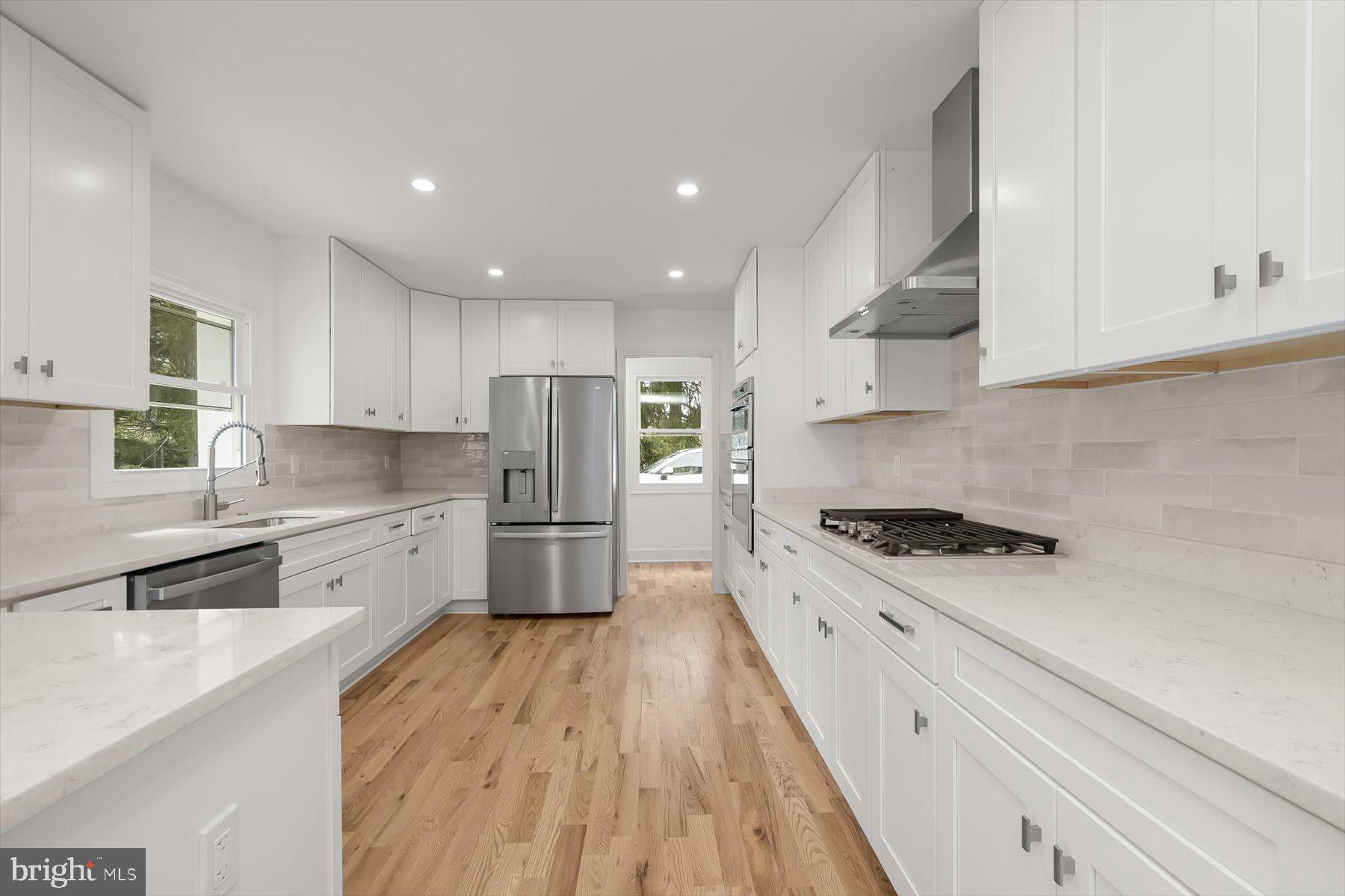 GLEN HILLS - Residential