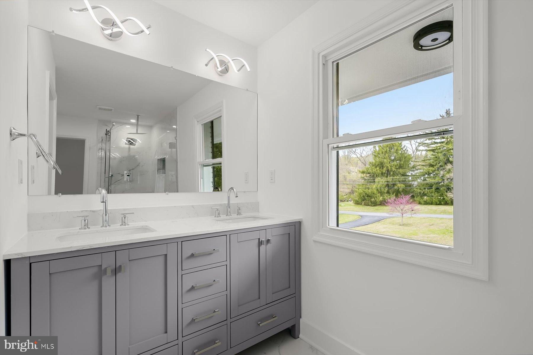 GLEN HILLS - Residential