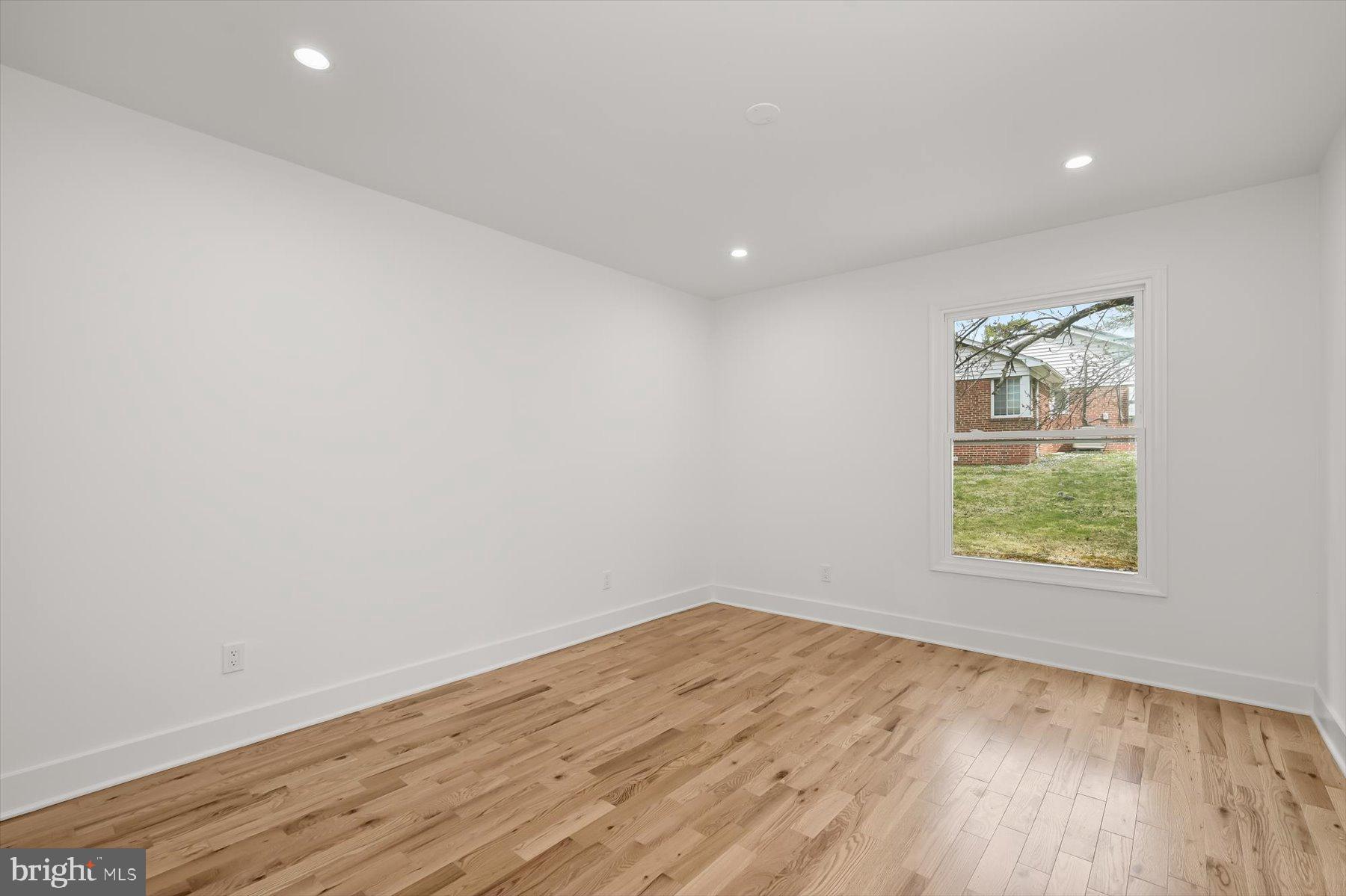 GLEN HILLS - Residential