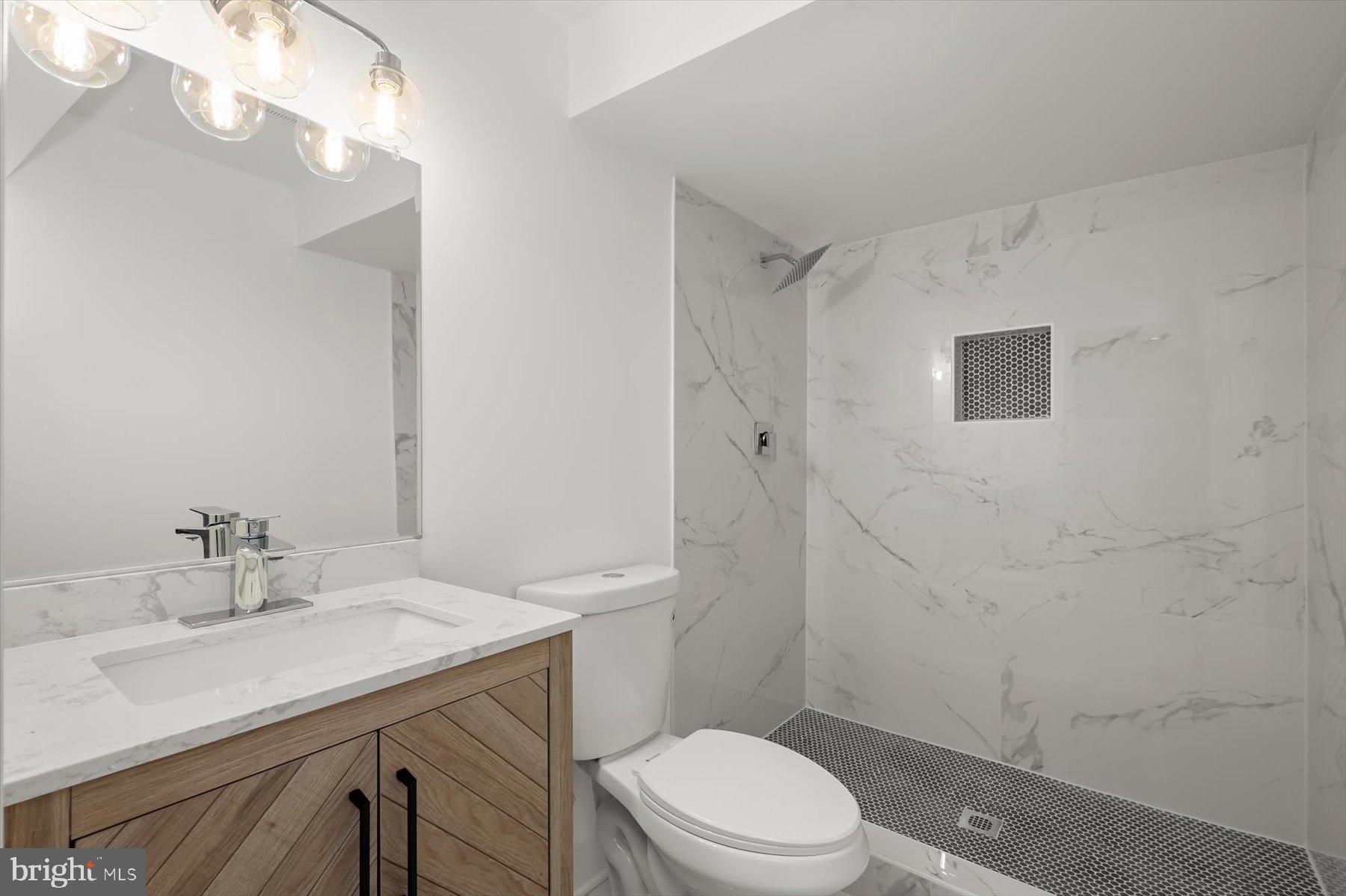 GLEN HILLS - Residential