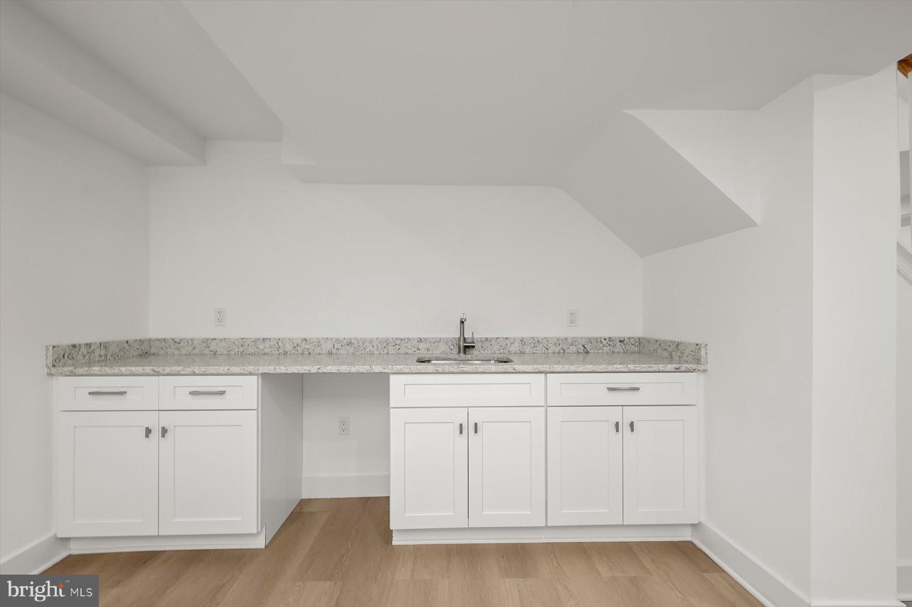 GLEN HILLS - Residential