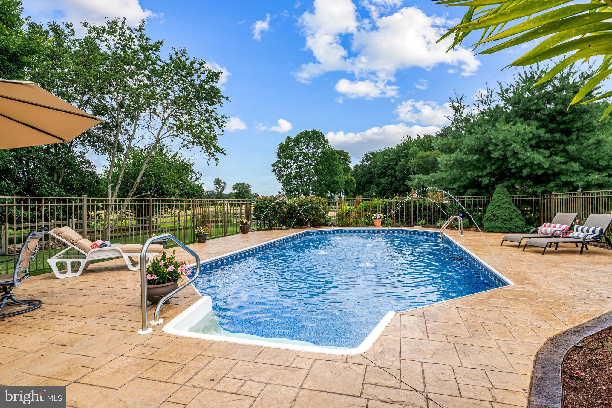 RIDINGS OF SOUTHAMPT - Residential