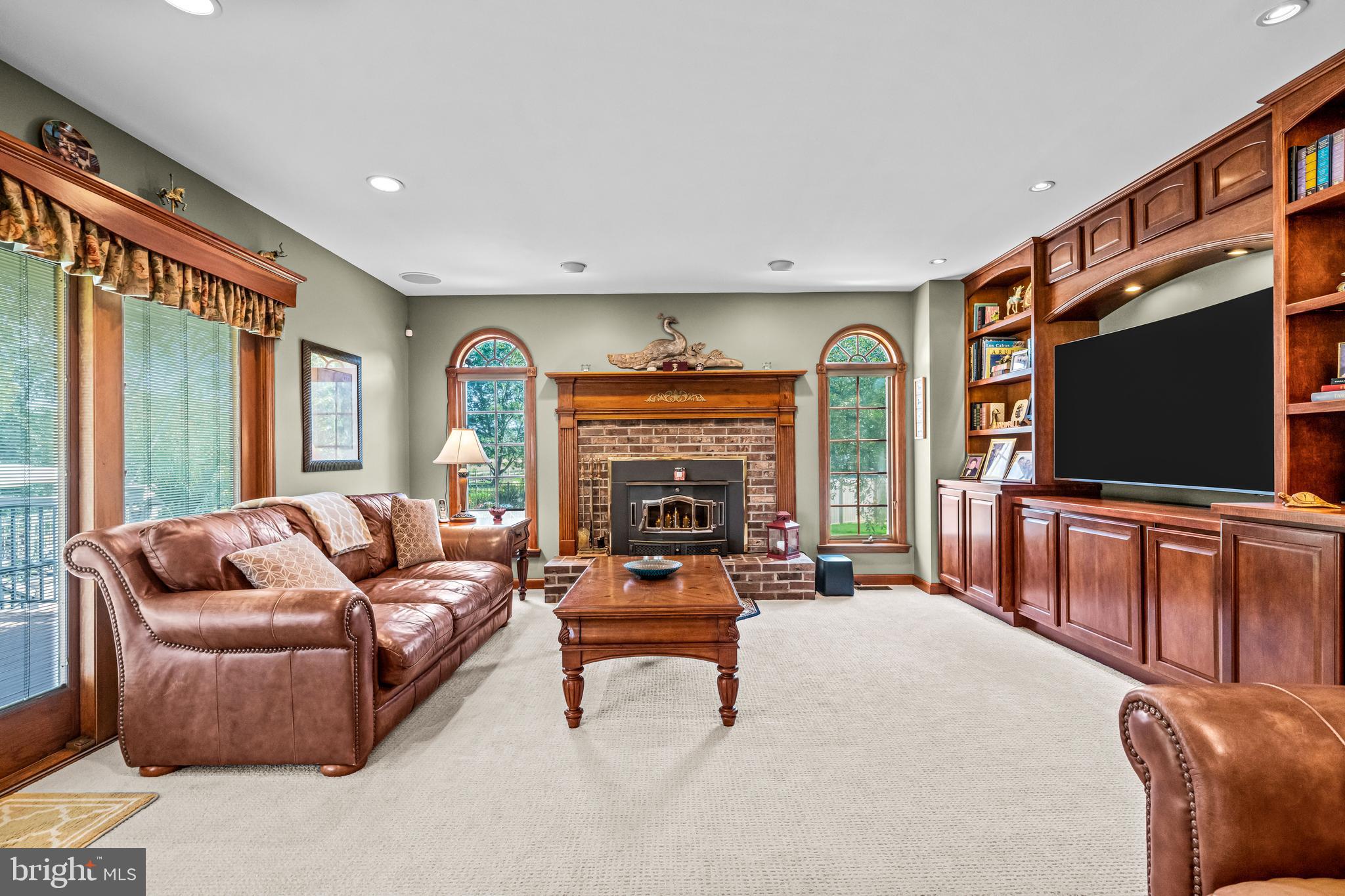 RIDINGS OF SOUTHAMPT - Residential