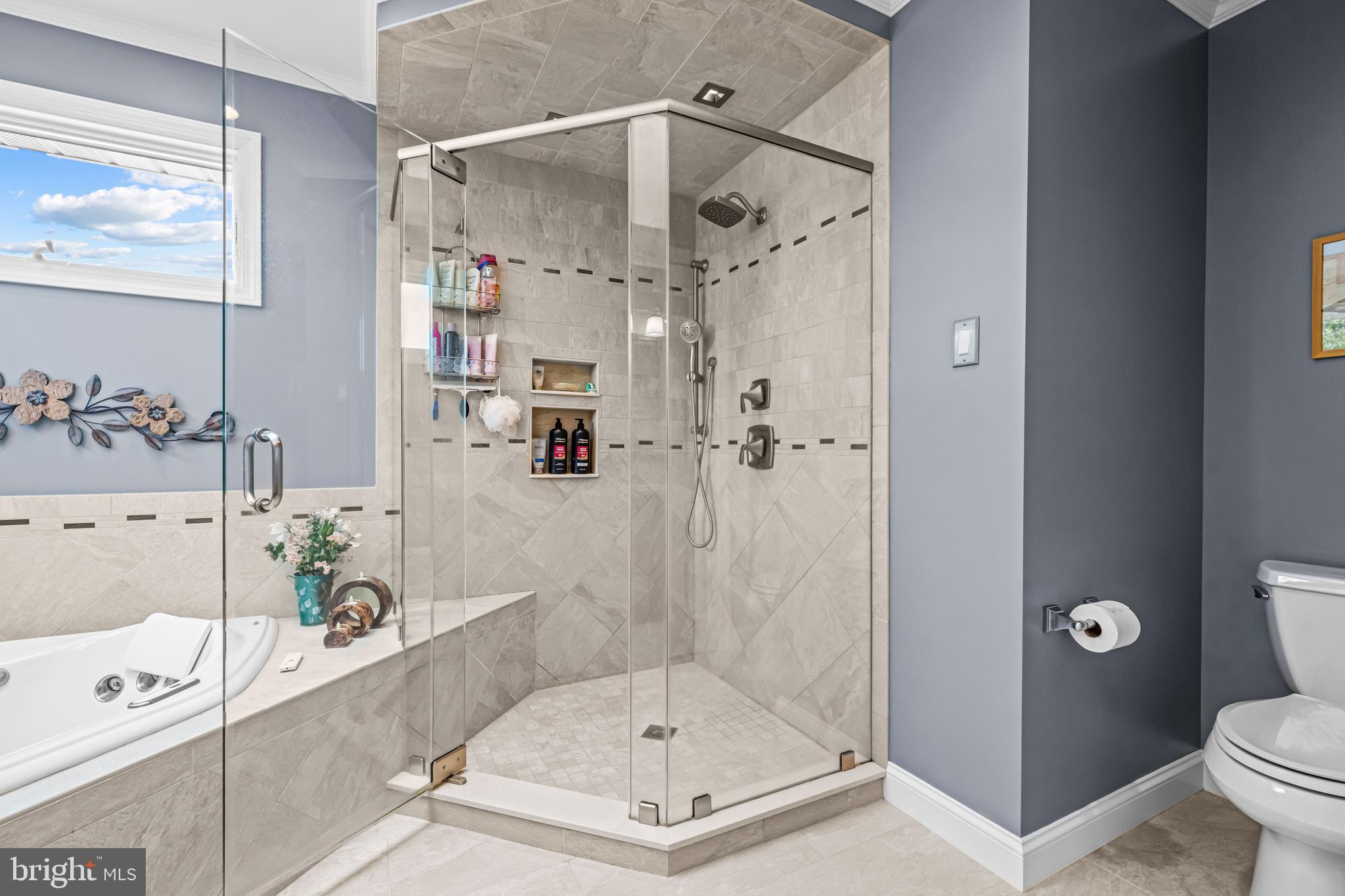 RIDINGS OF SOUTHAMPT - Residential