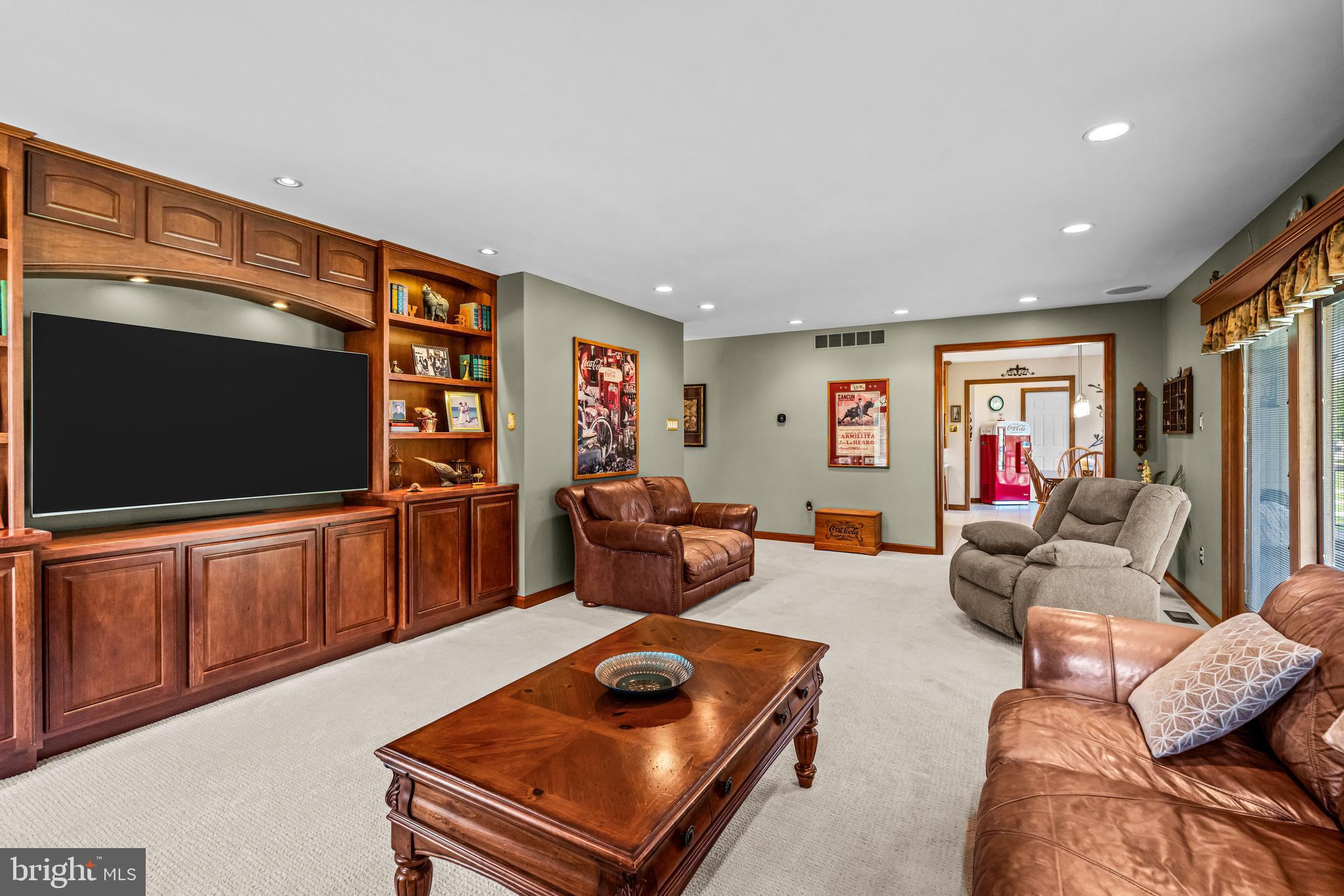 RIDINGS OF SOUTHAMPT - Residential