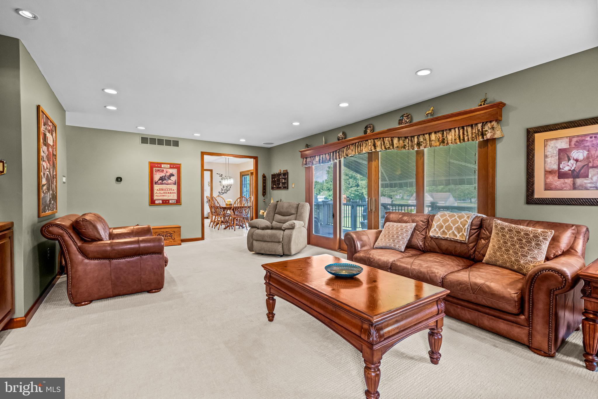 RIDINGS OF SOUTHAMPT - Residential