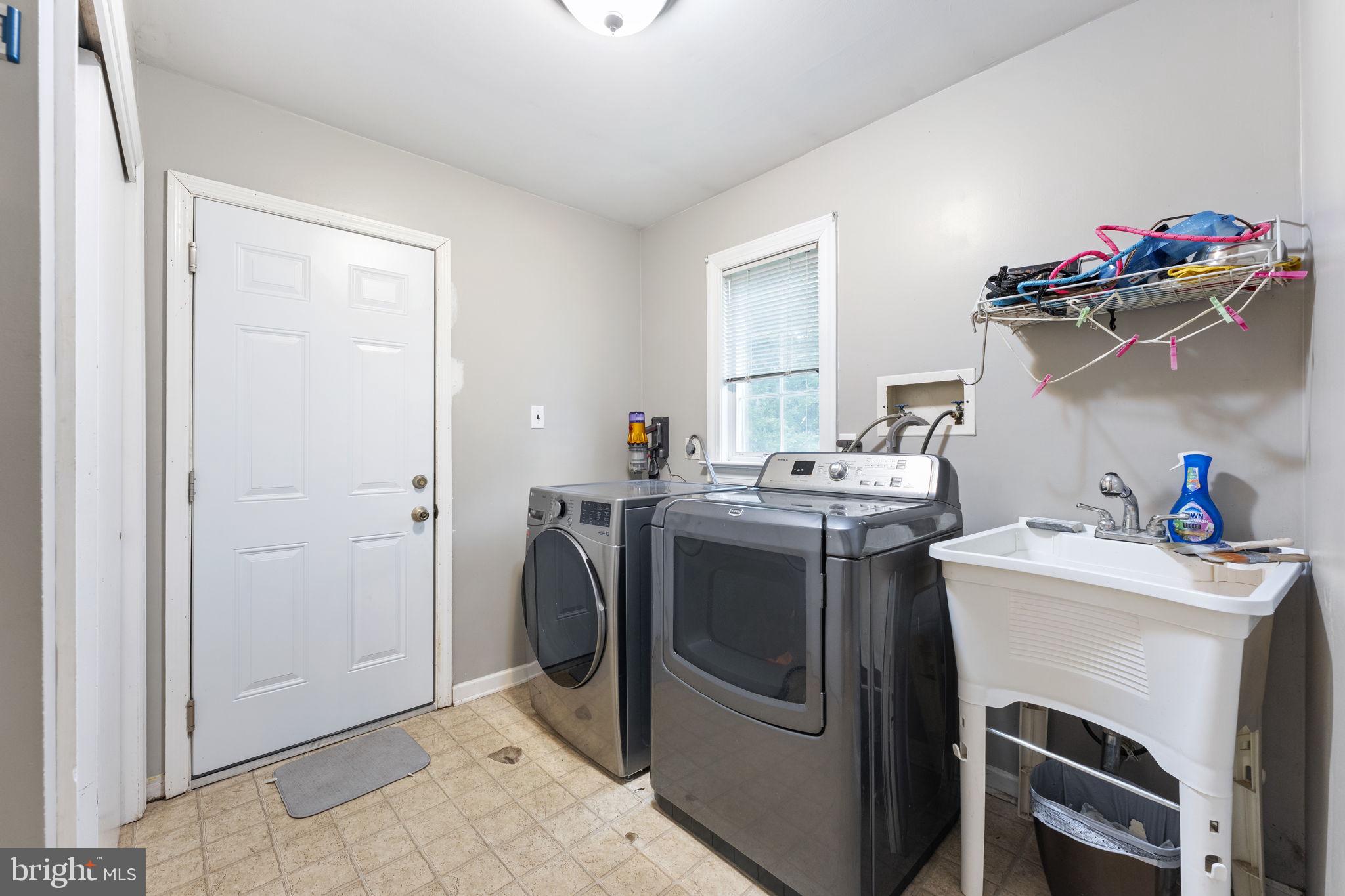 FOX BROOK - Residential