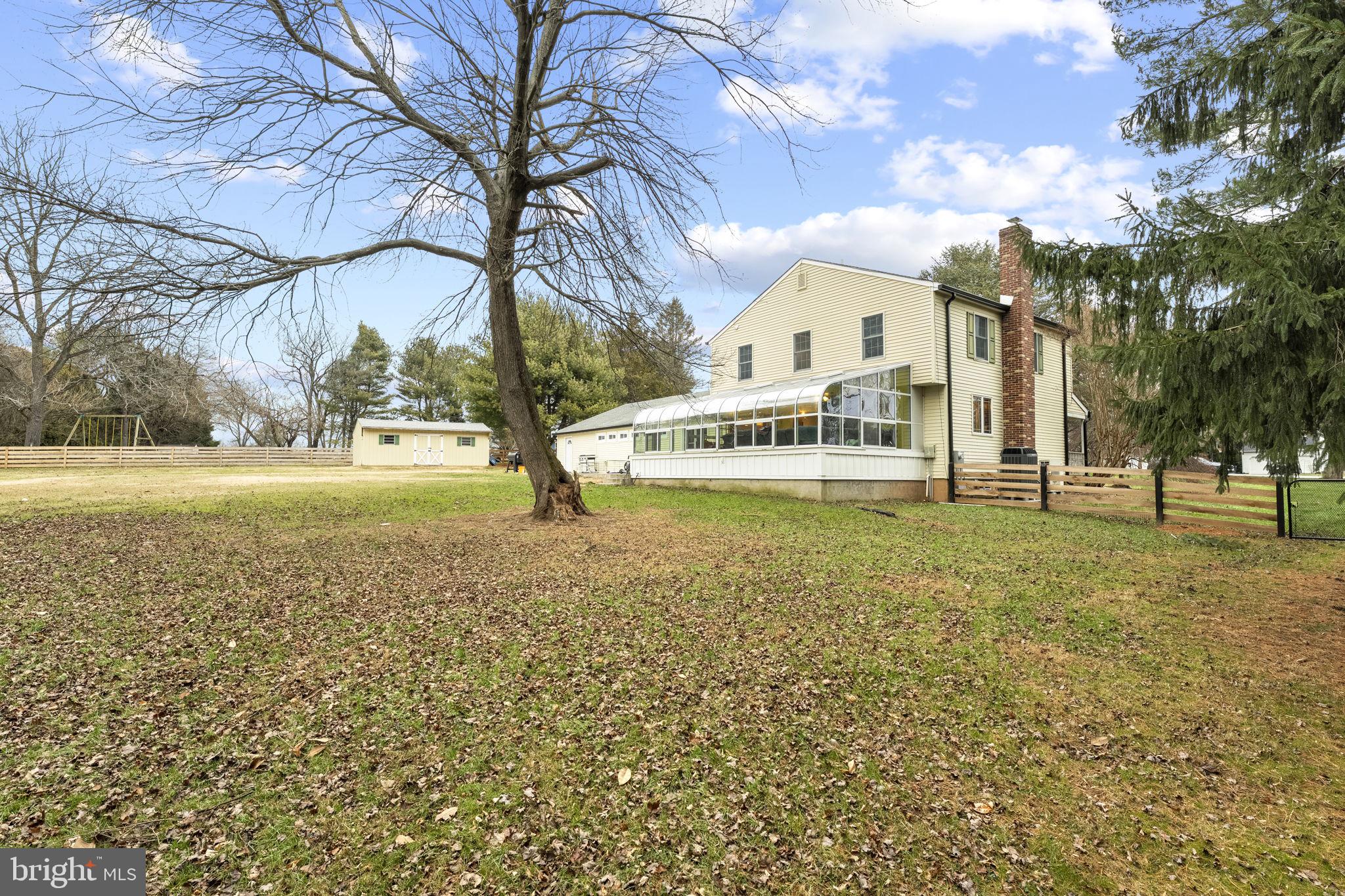 FOX BROOK - Residential