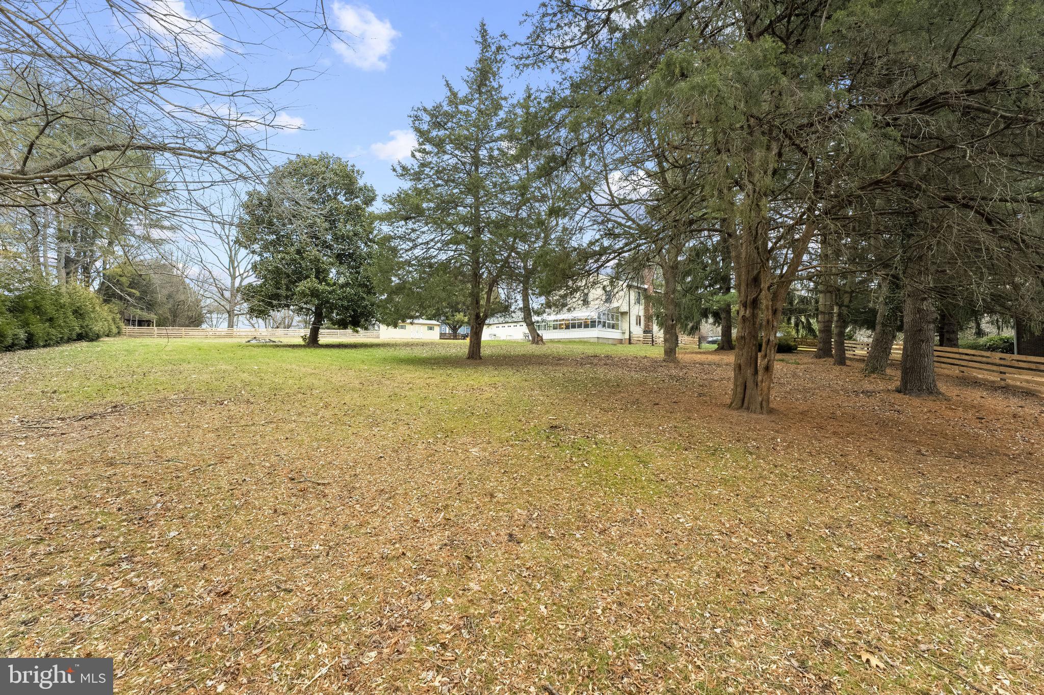 FOX BROOK - Residential